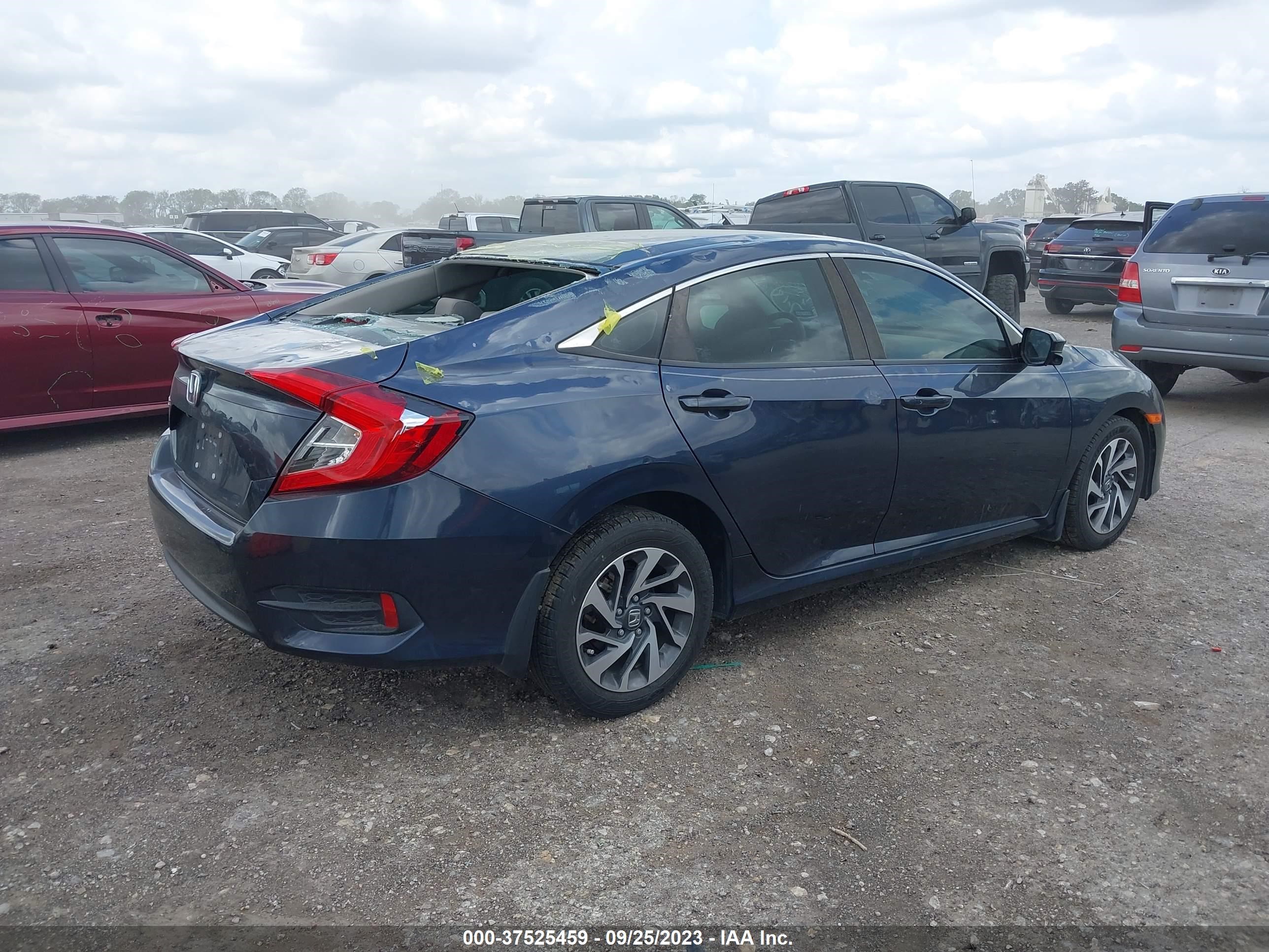 Photo 3 VIN: 19XFC2F78GE018863 - HONDA CIVIC 