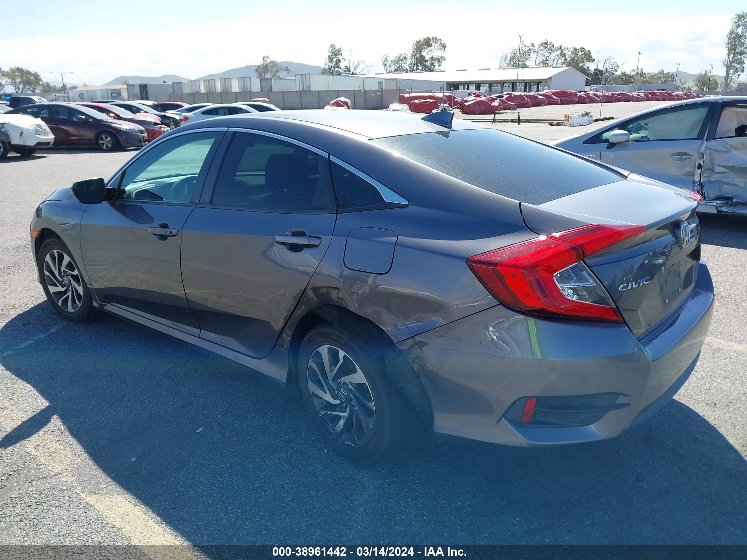 Photo 2 VIN: 19XFC2F78HE214366 - HONDA CIVIC 