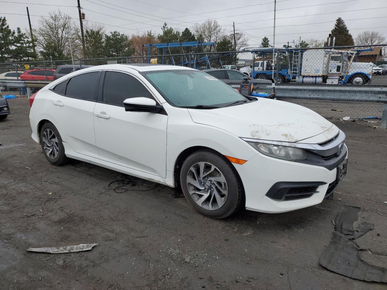 Photo 3 VIN: 19XFC2F79GE067456 - HONDA CIVIC 