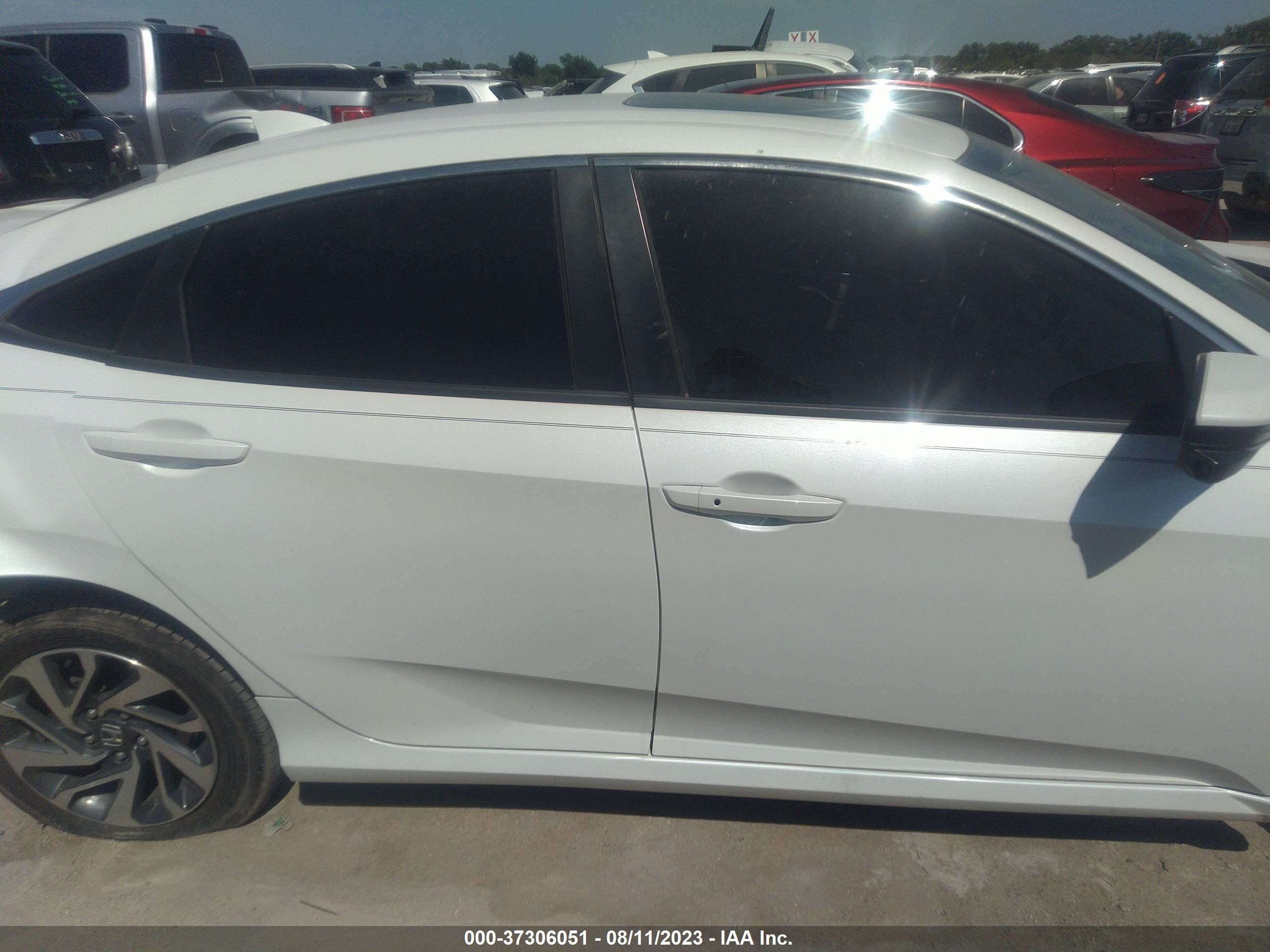 Photo 12 VIN: 19XFC2F79HE060914 - HONDA CIVIC 