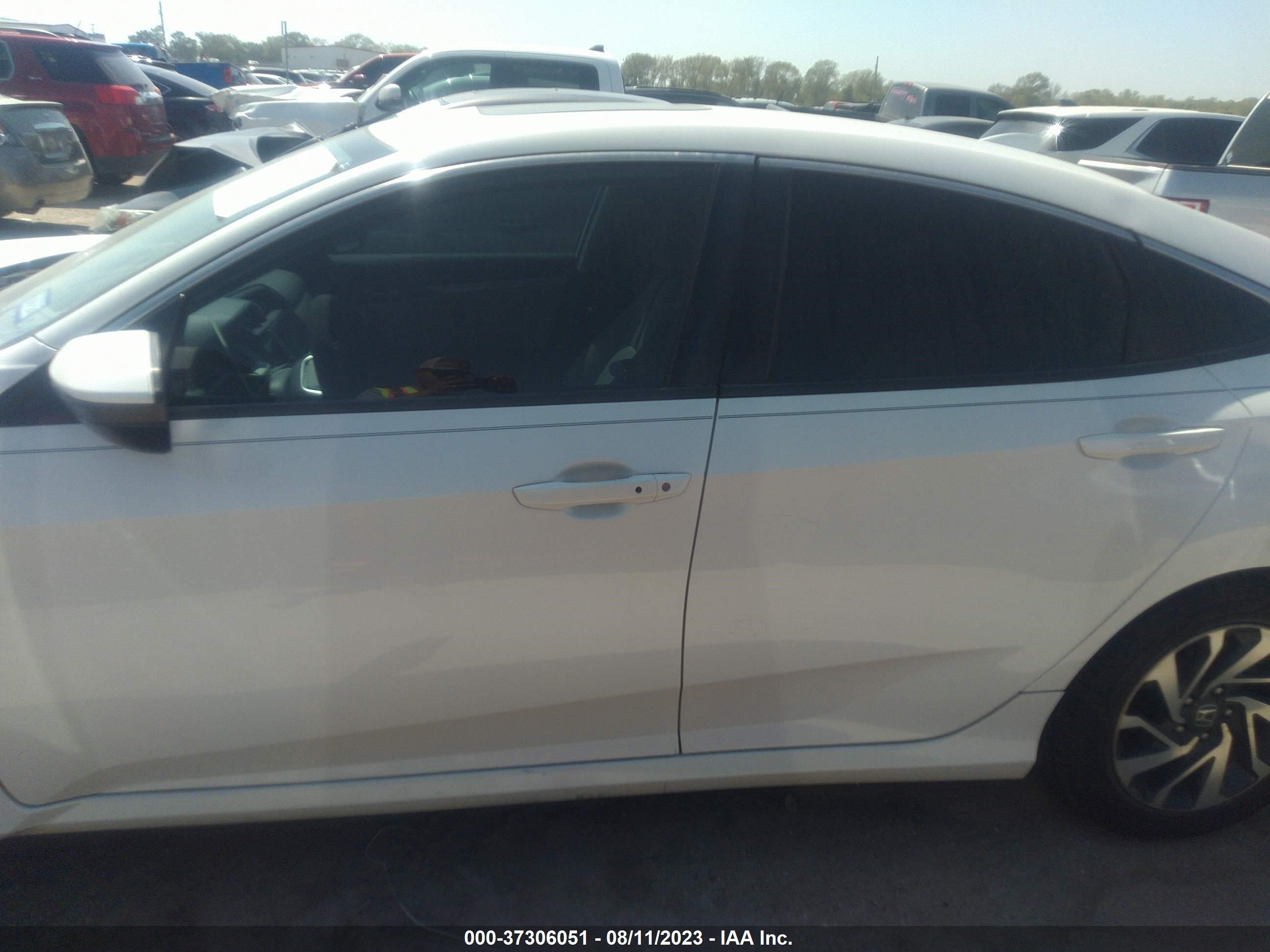 Photo 13 VIN: 19XFC2F79HE060914 - HONDA CIVIC 