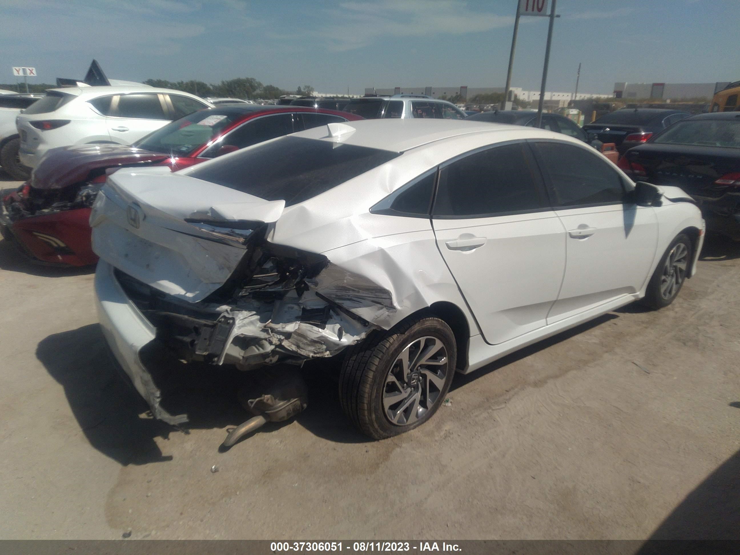 Photo 3 VIN: 19XFC2F79HE060914 - HONDA CIVIC 