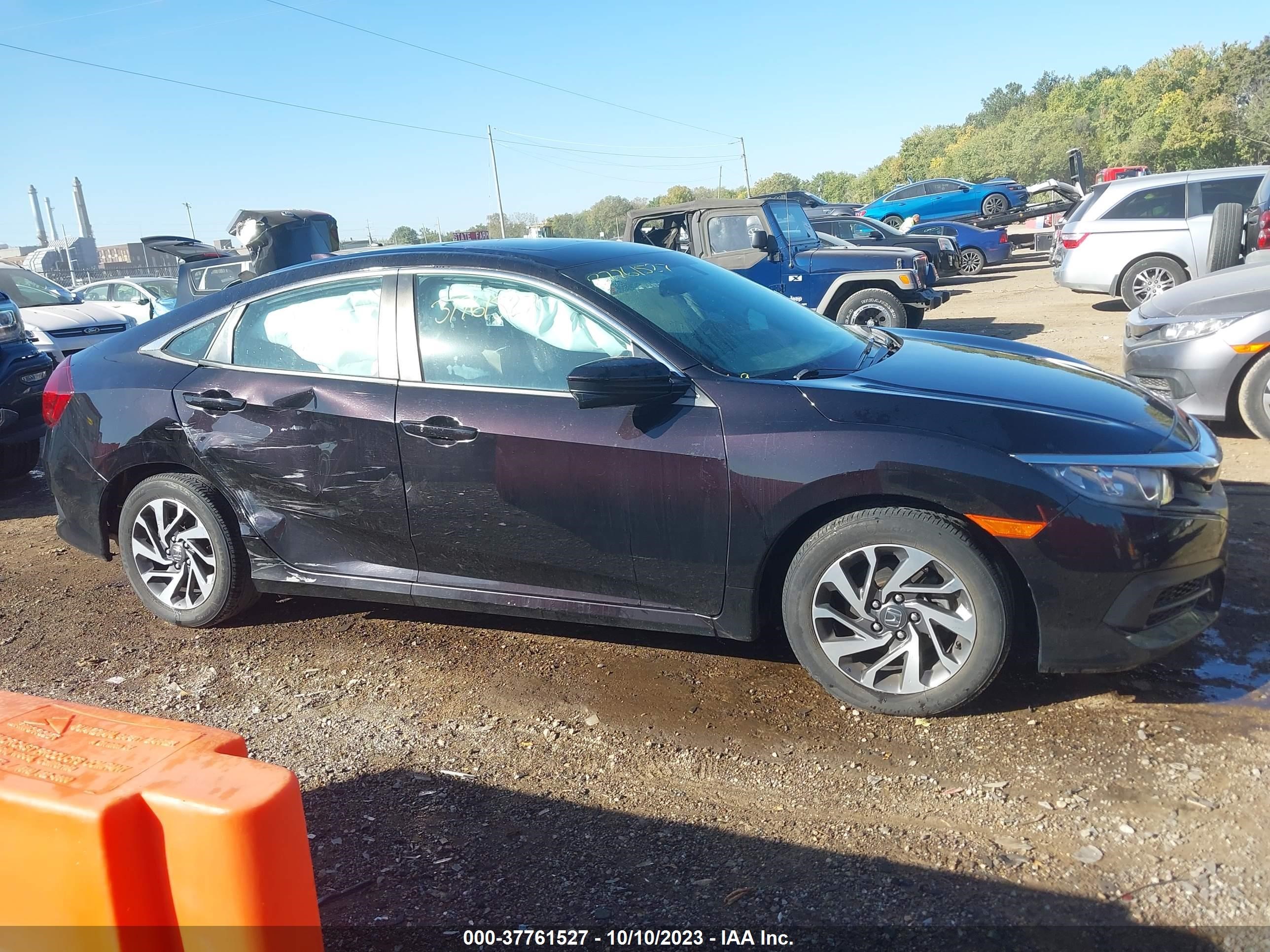 Photo 12 VIN: 19XFC2F79JE012416 - HONDA CIVIC 