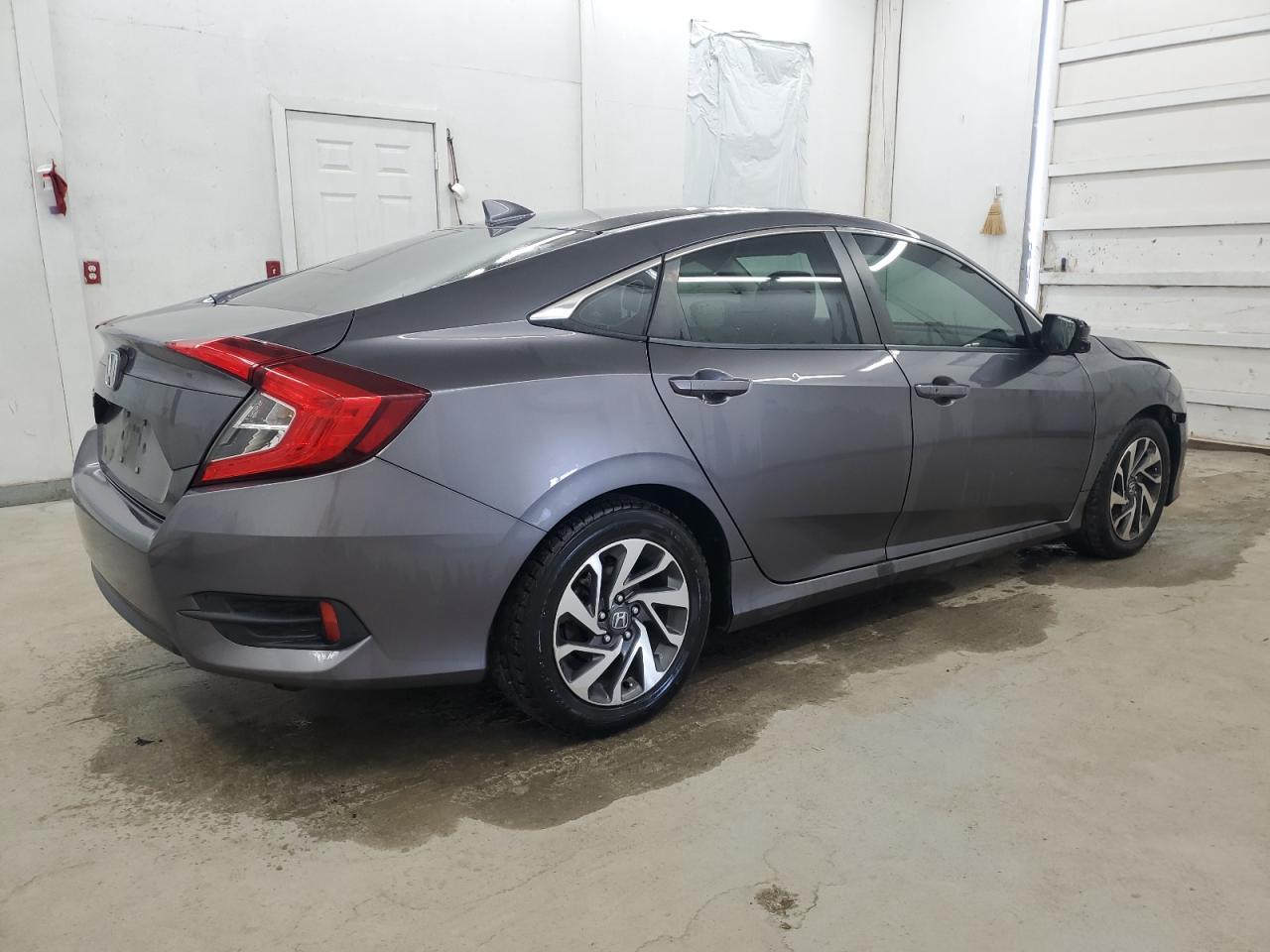 Photo 2 VIN: 19XFC2F7XHE016419 - HONDA CIVIC 