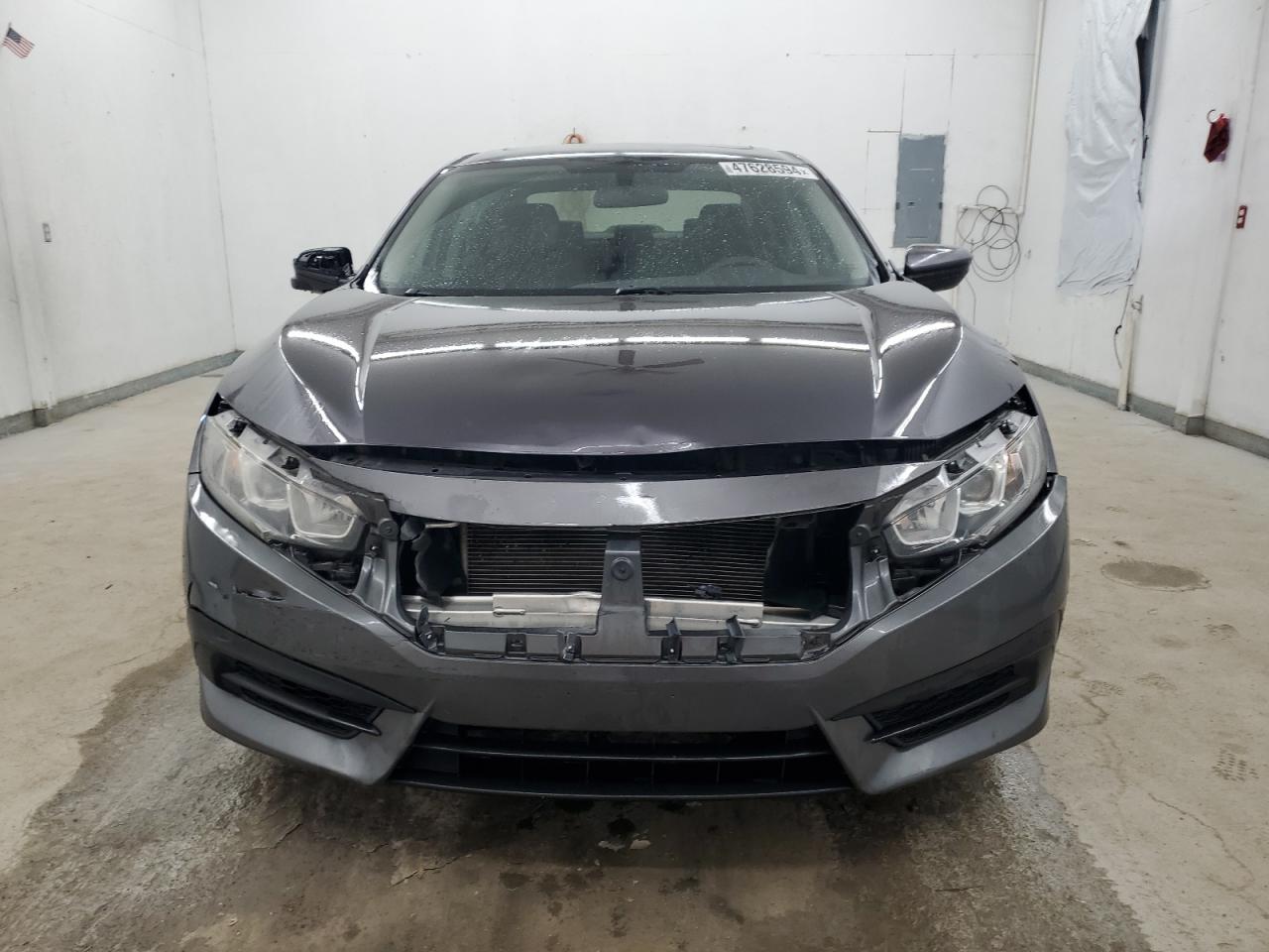 Photo 4 VIN: 19XFC2F7XHE016419 - HONDA CIVIC 