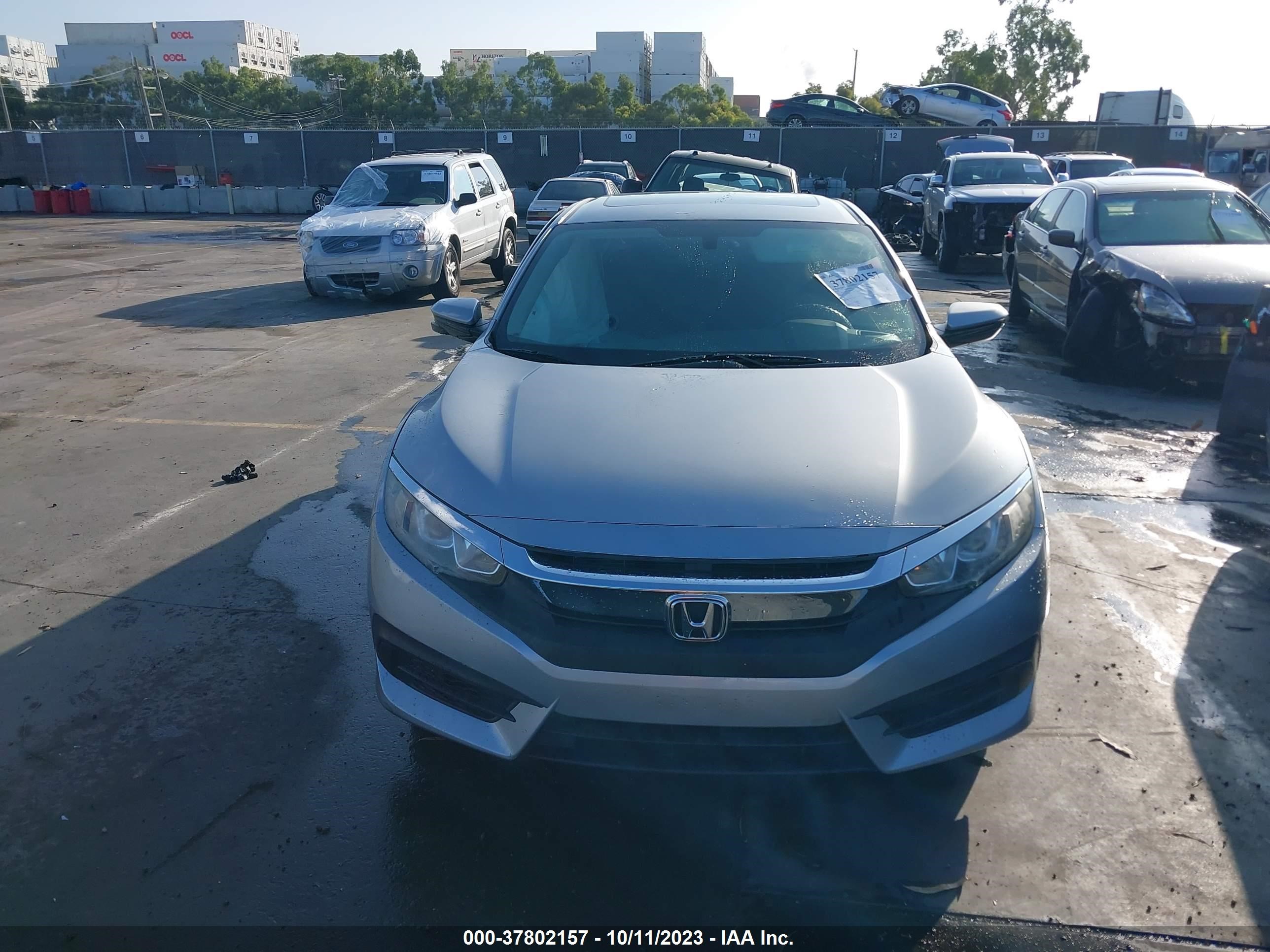 Photo 11 VIN: 19XFC2F7XHE021393 - HONDA CIVIC 