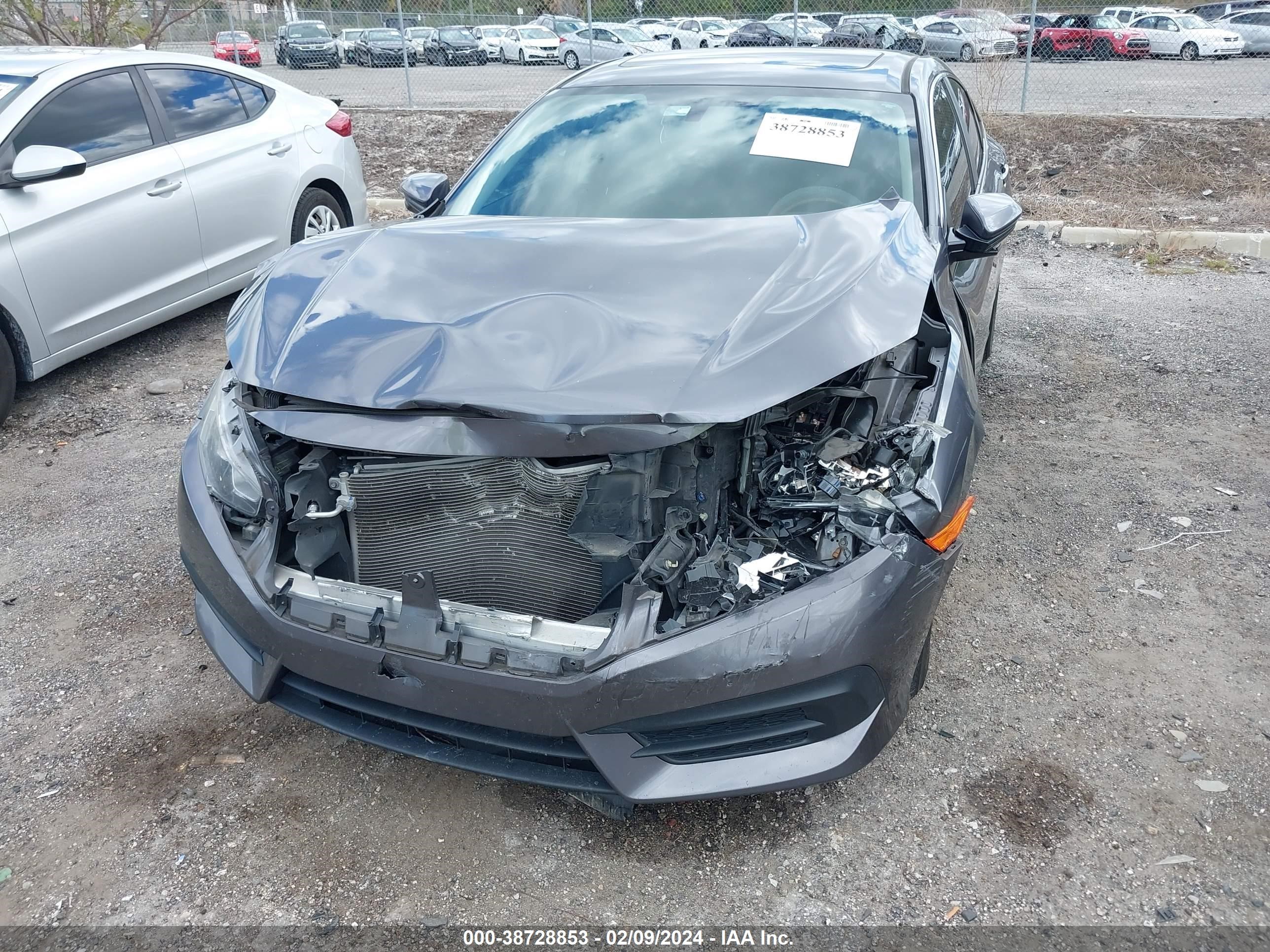 Photo 5 VIN: 19XFC2F7XHE051297 - HONDA CIVIC 