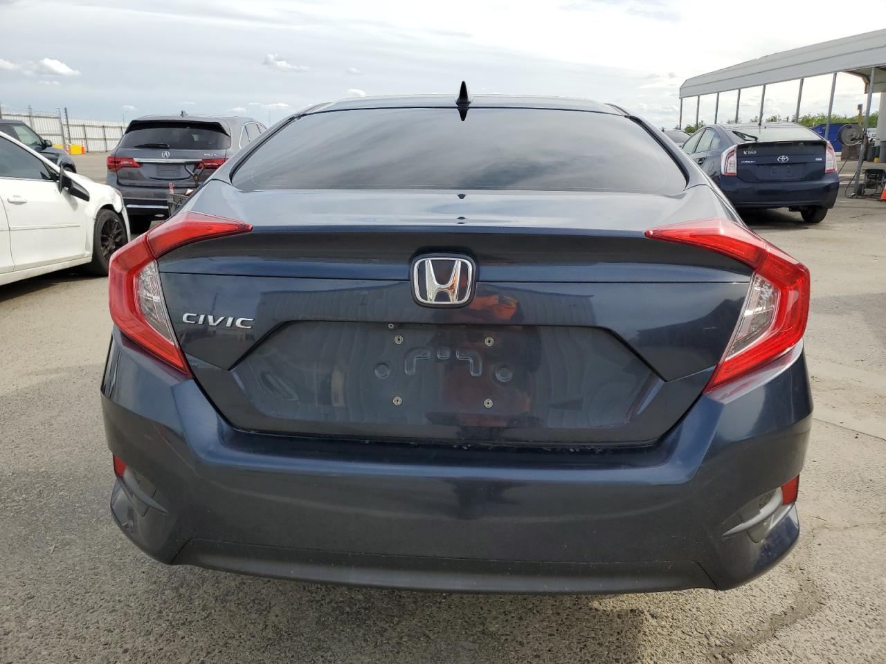 Photo 5 VIN: 19XFC2F7XHE206947 - HONDA CIVIC 