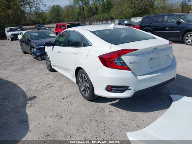 Photo 2 VIN: 19XFC2F7XJE014871 - HONDA CIVIC 