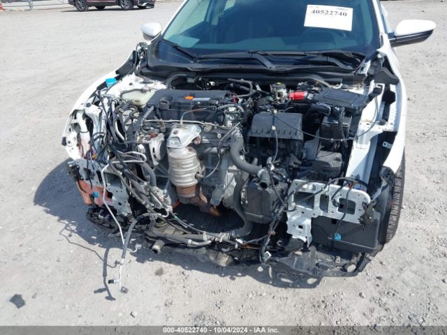 Photo 5 VIN: 19XFC2F7XJE014871 - HONDA CIVIC 