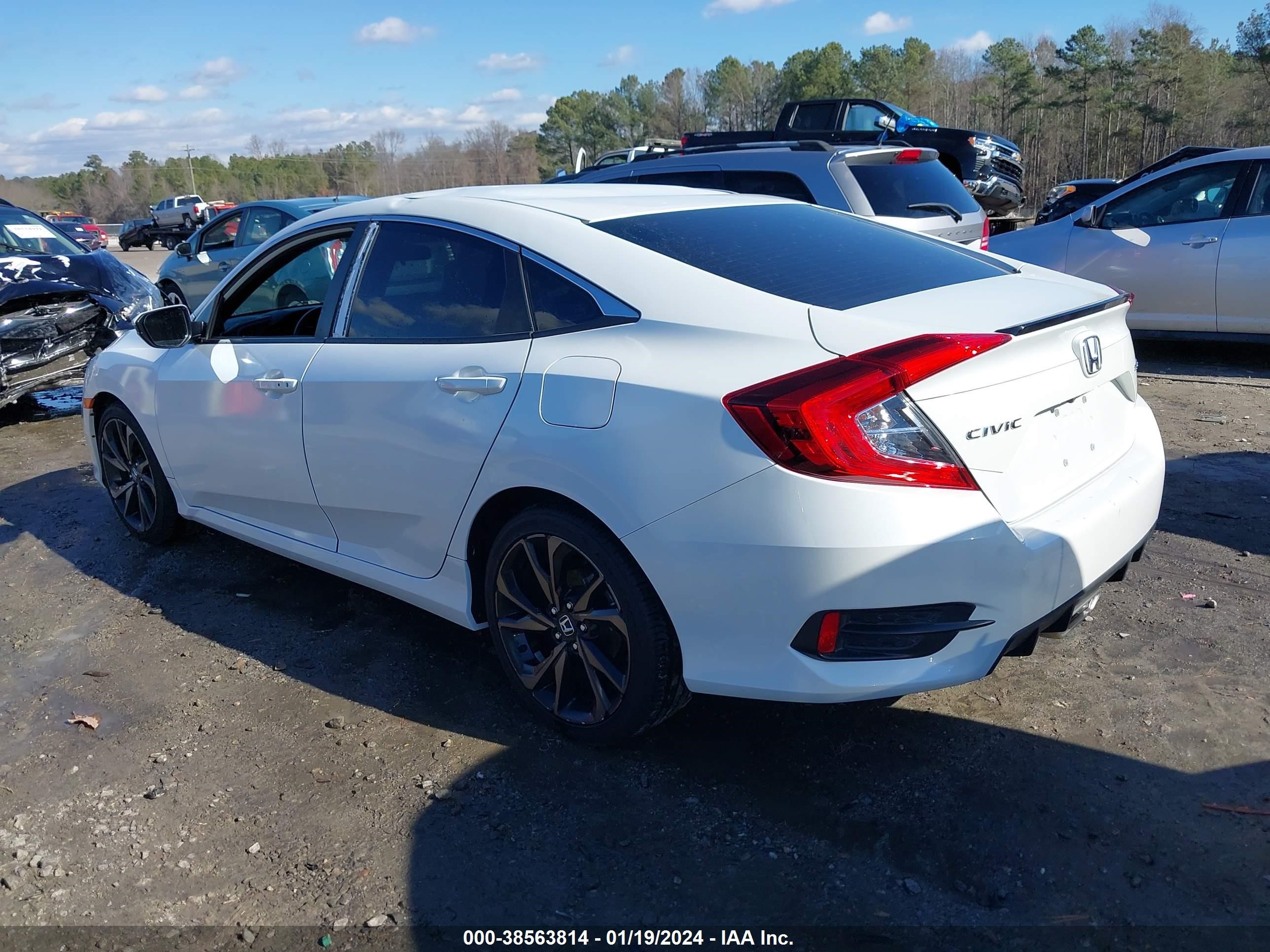 Photo 2 VIN: 19XFC2F80KE213339 - HONDA CIVIC 