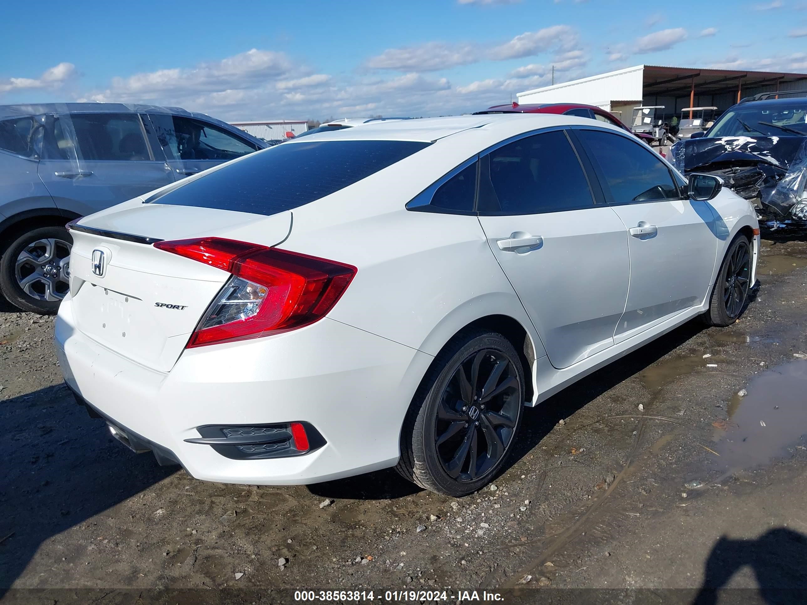 Photo 3 VIN: 19XFC2F80KE213339 - HONDA CIVIC 