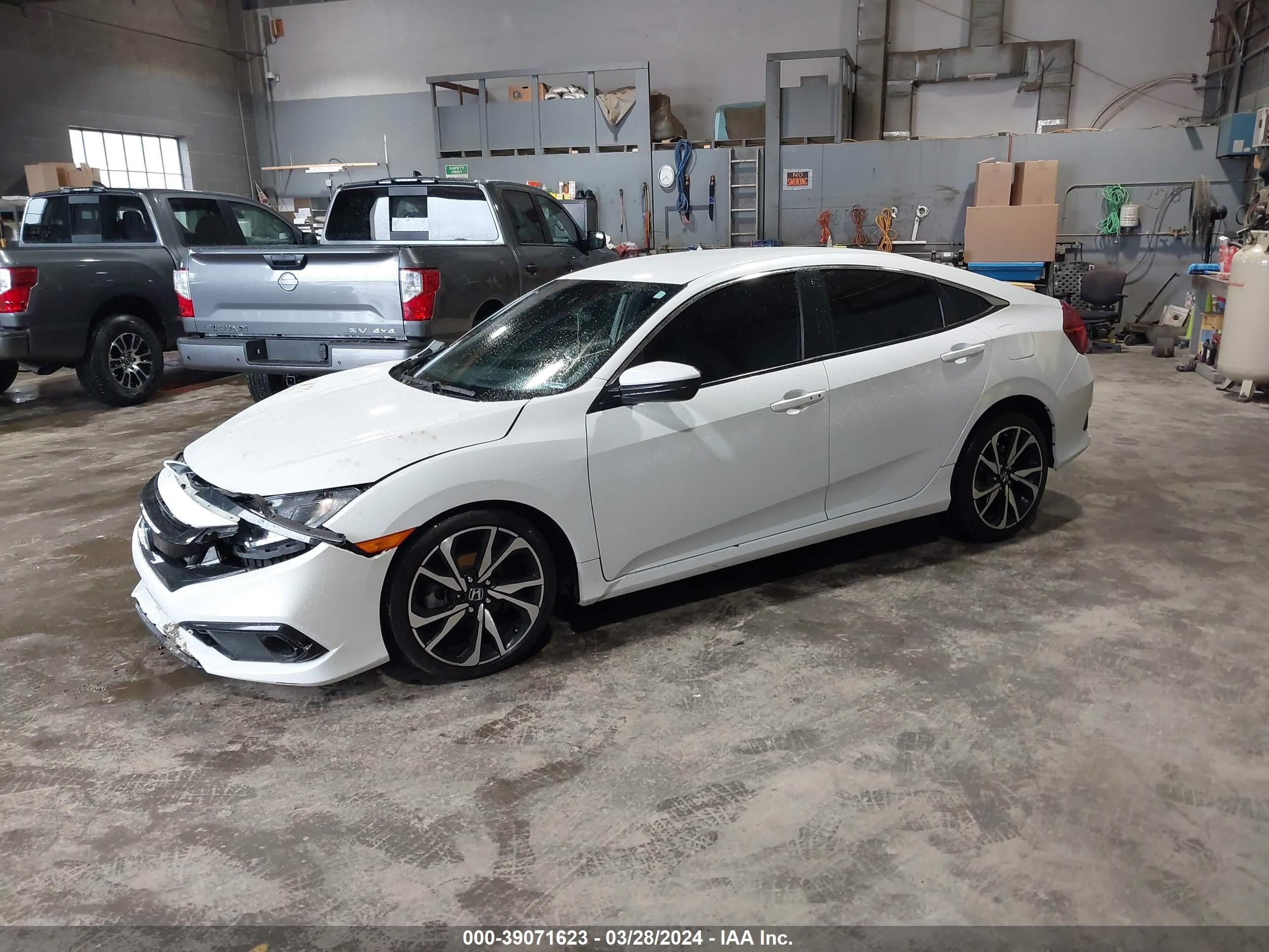 Photo 1 VIN: 19XFC2F80ME003326 - HONDA CIVIC 