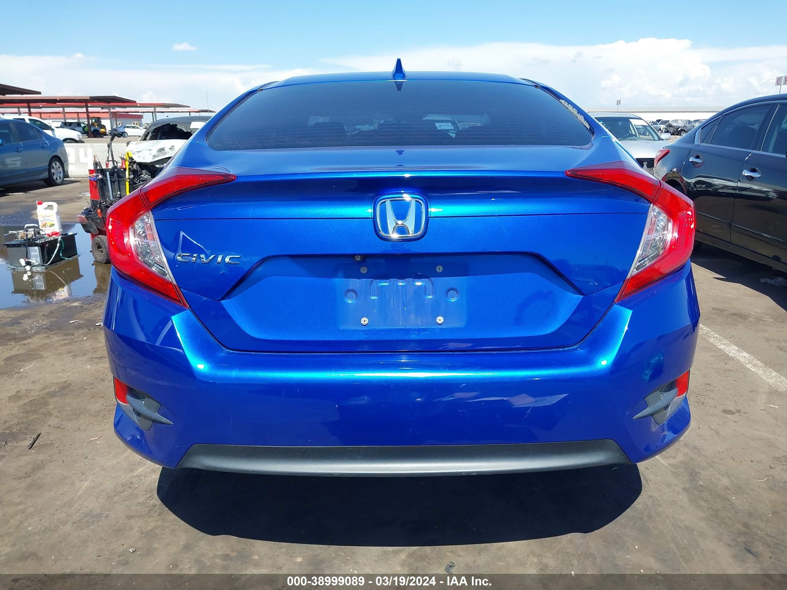 Photo 15 VIN: 19XFC2F81JE033866 - HONDA CIVIC 