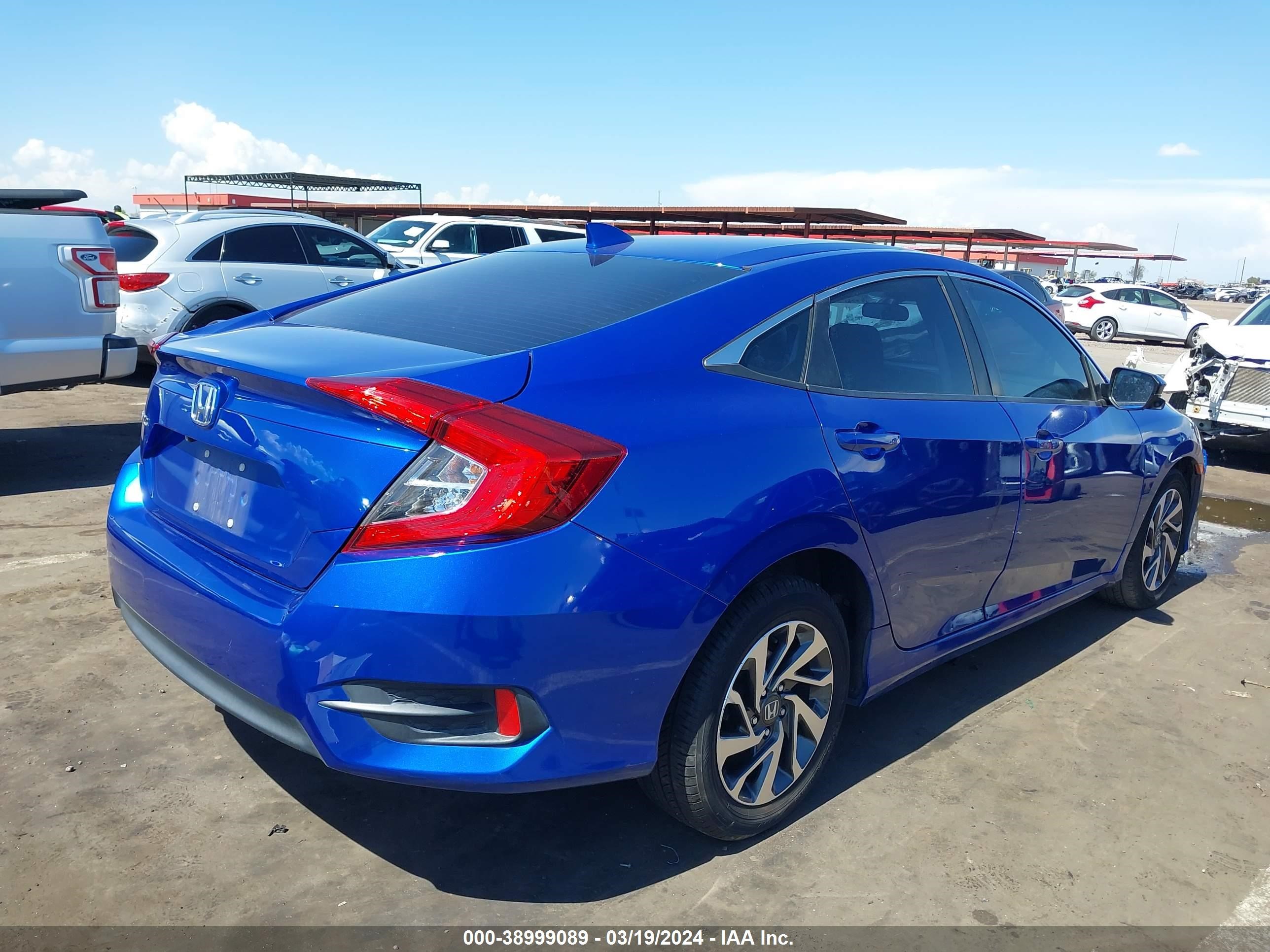 Photo 3 VIN: 19XFC2F81JE033866 - HONDA CIVIC 