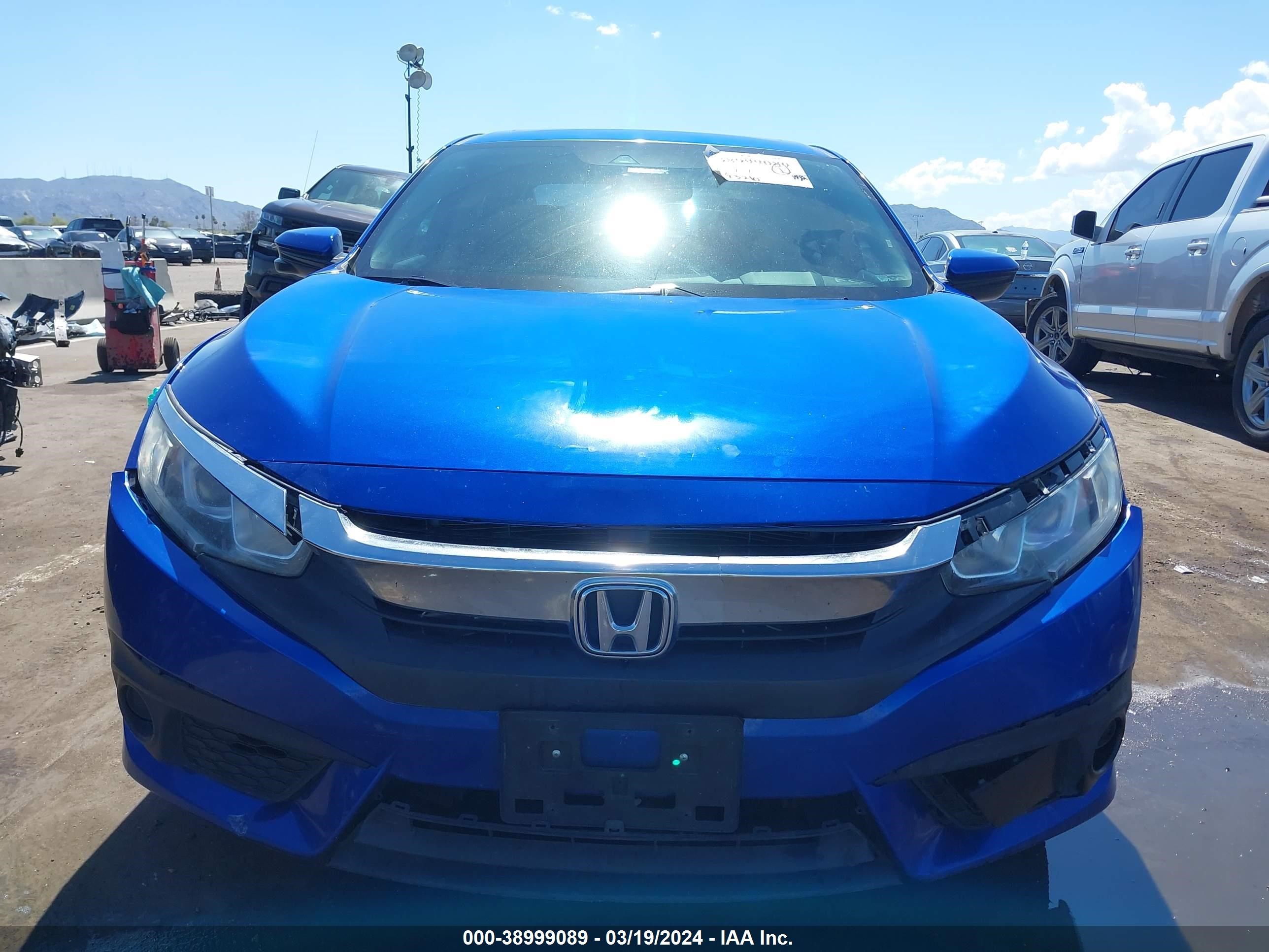 Photo 5 VIN: 19XFC2F81JE033866 - HONDA CIVIC 