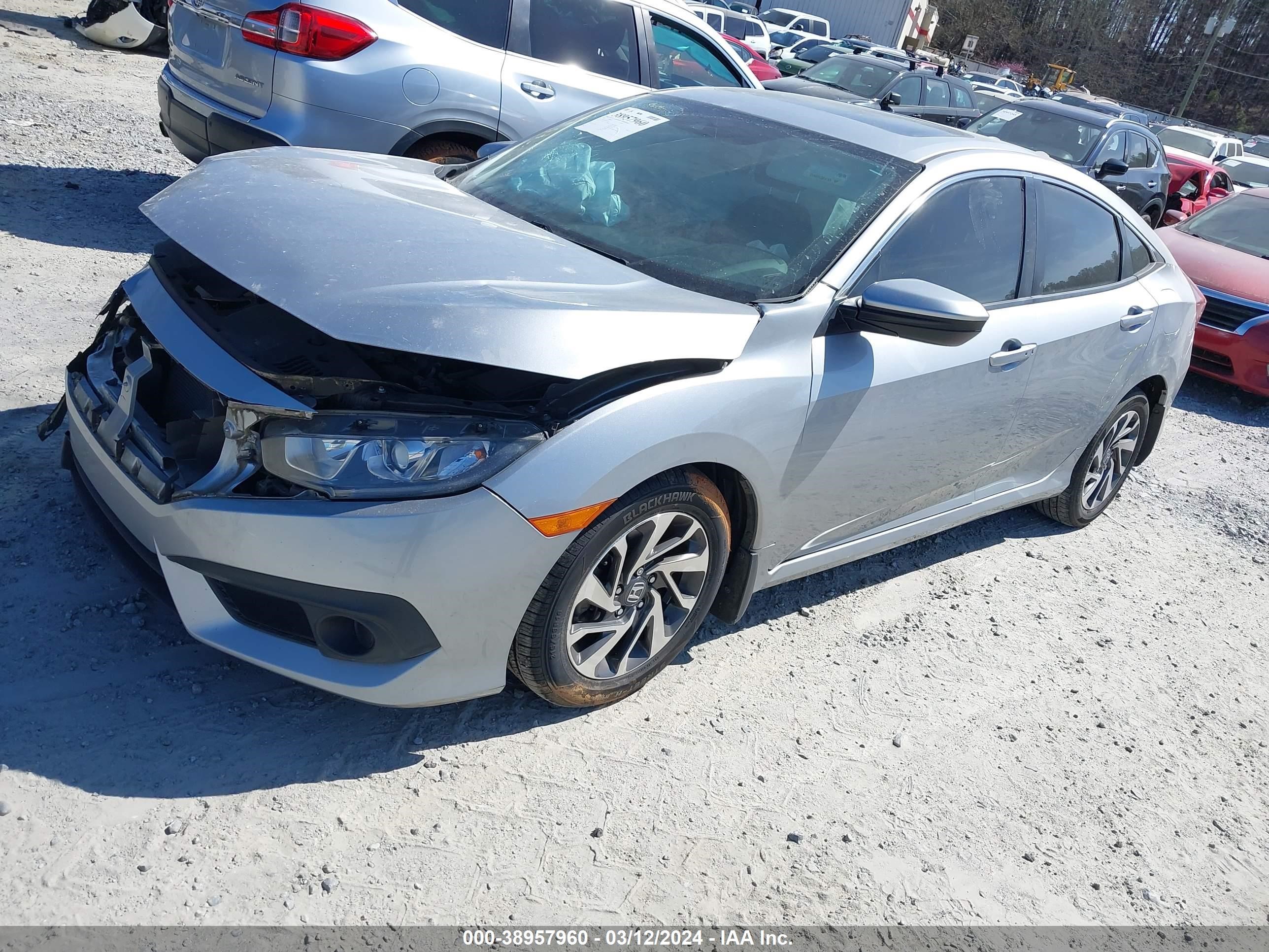 Photo 1 VIN: 19XFC2F82JE027249 - HONDA CIVIC 