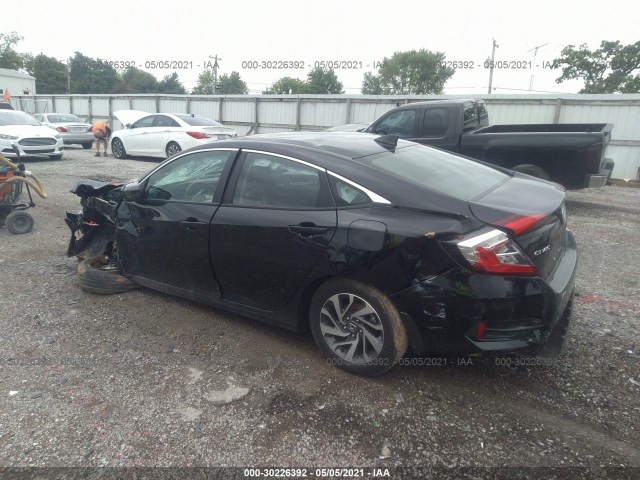 Photo 2 VIN: 19XFC2F82JE044195 - HONDA CIVIC SEDAN 