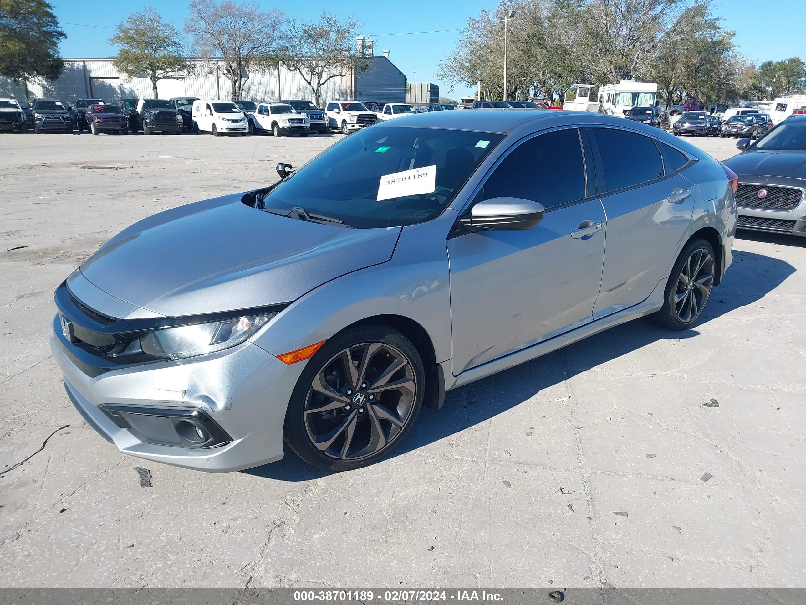 Photo 1 VIN: 19XFC2F85KE048100 - HONDA CIVIC 