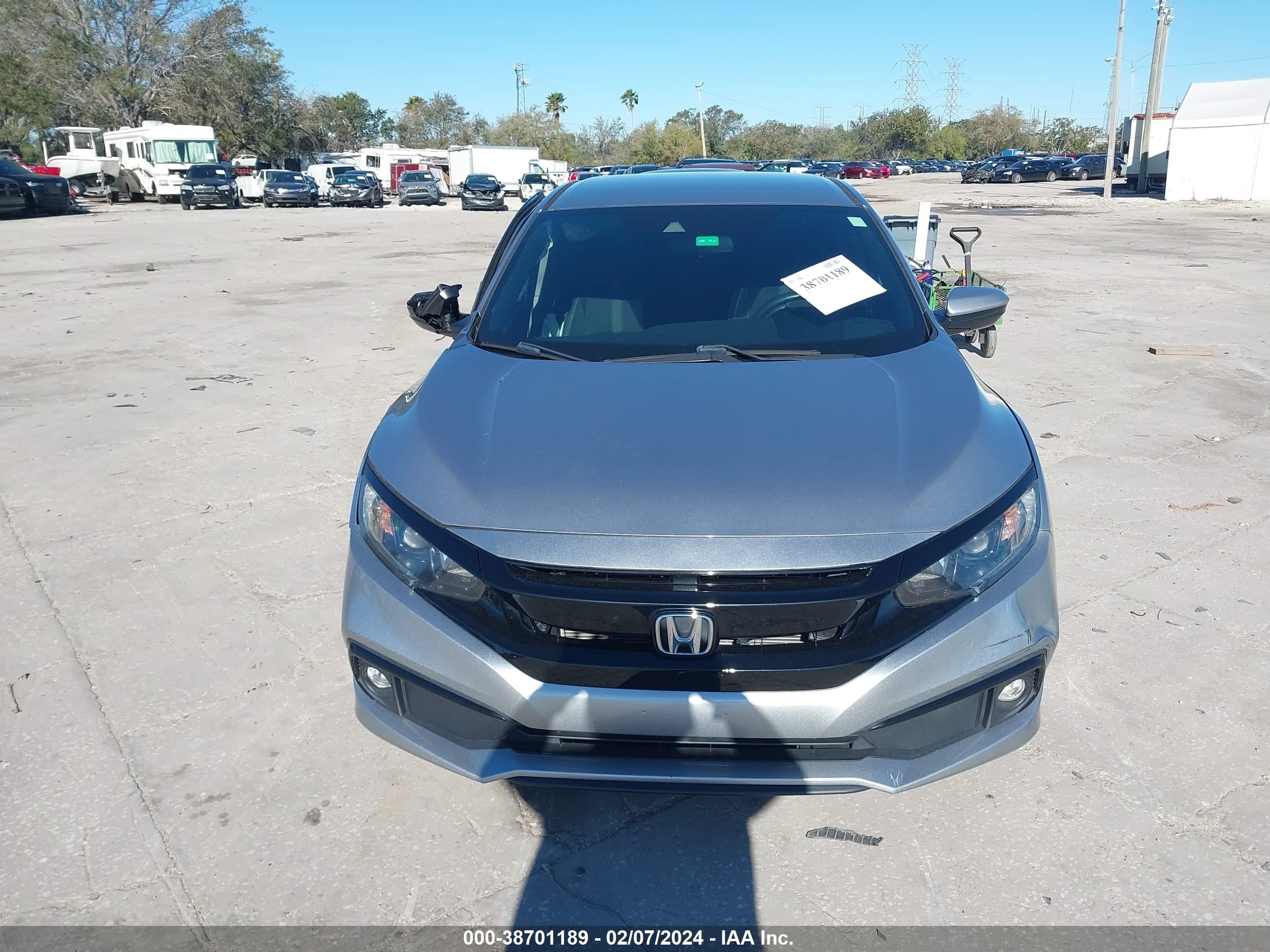 Photo 11 VIN: 19XFC2F85KE048100 - HONDA CIVIC 