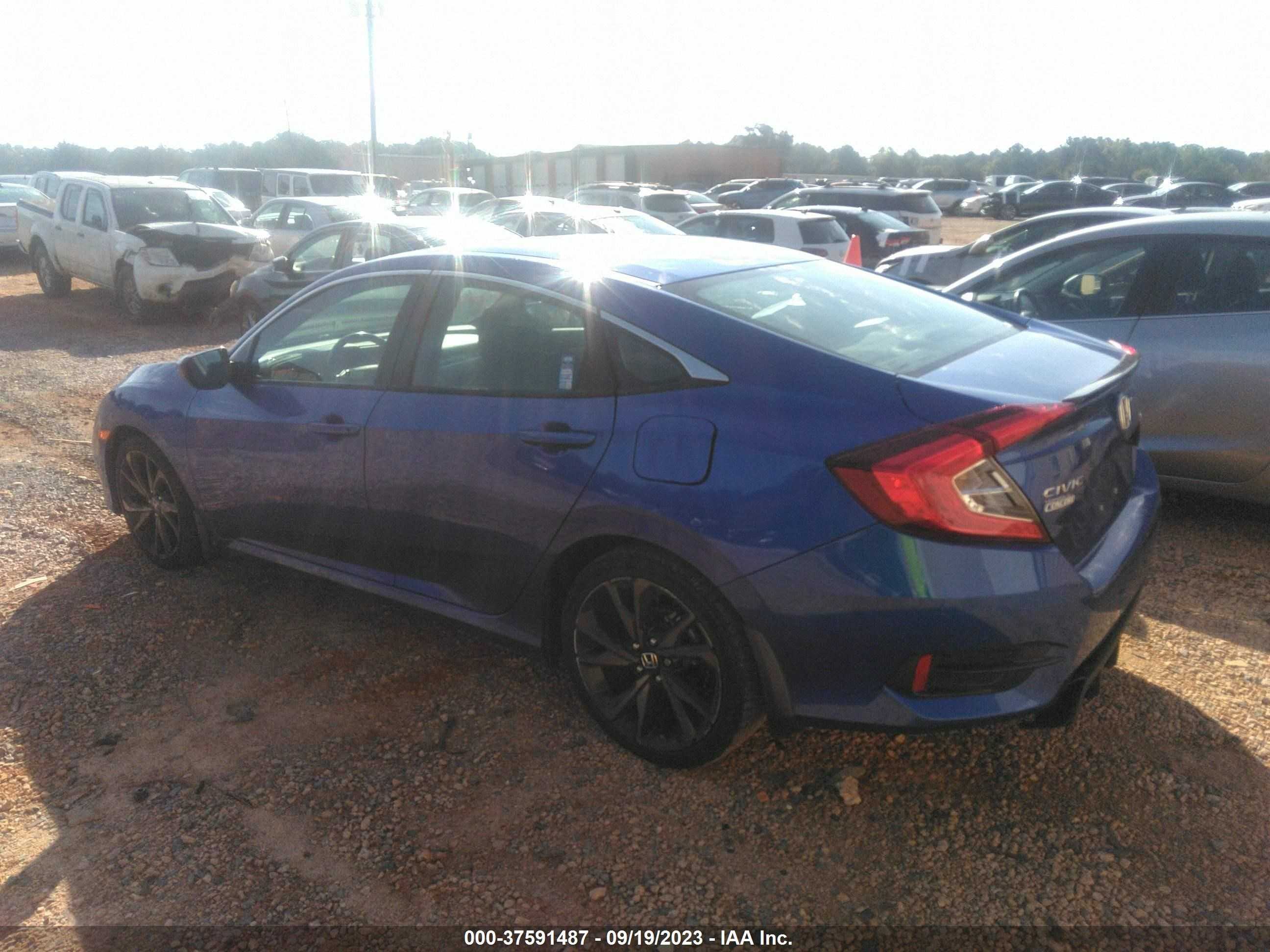 Photo 2 VIN: 19XFC2F88ME001890 - HONDA CIVIC 