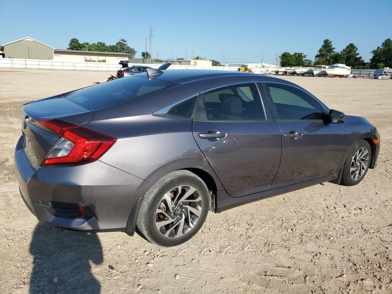 Photo 2 VIN: 19XFC2F8XHE030085 - HONDA CIVIC 