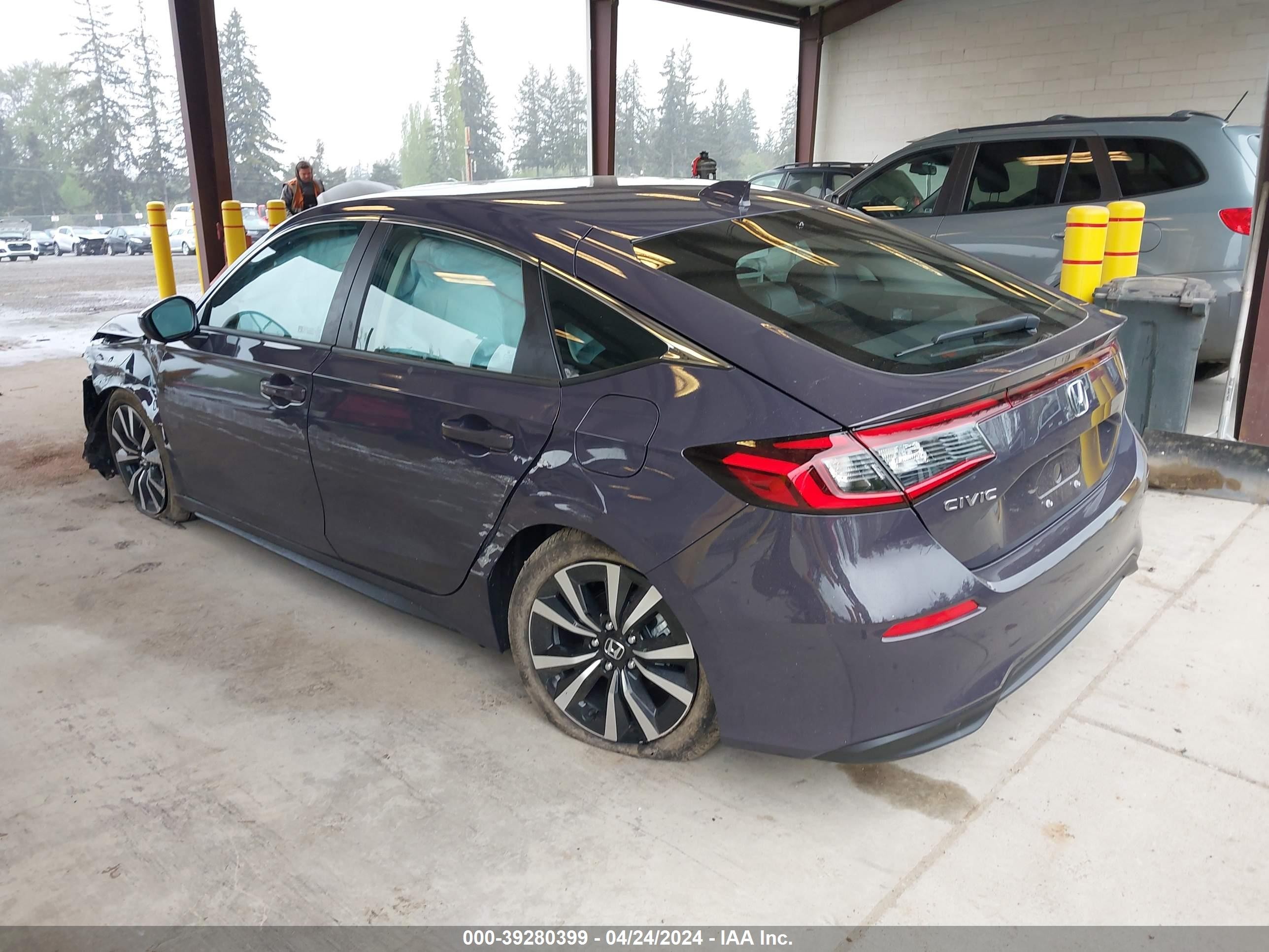 Photo 2 VIN: 19XFL1H75RE015106 - HONDA CIVIC 