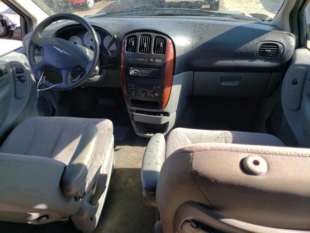 Photo 7 VIN: 1A4GJ45R17B123096 - CHRYSLER TOWN & COU 