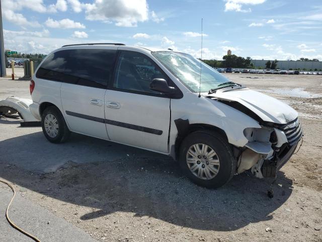 Photo 3 VIN: 1A4GJ45R67B201842 - CHRYSLER TOWN & COU 