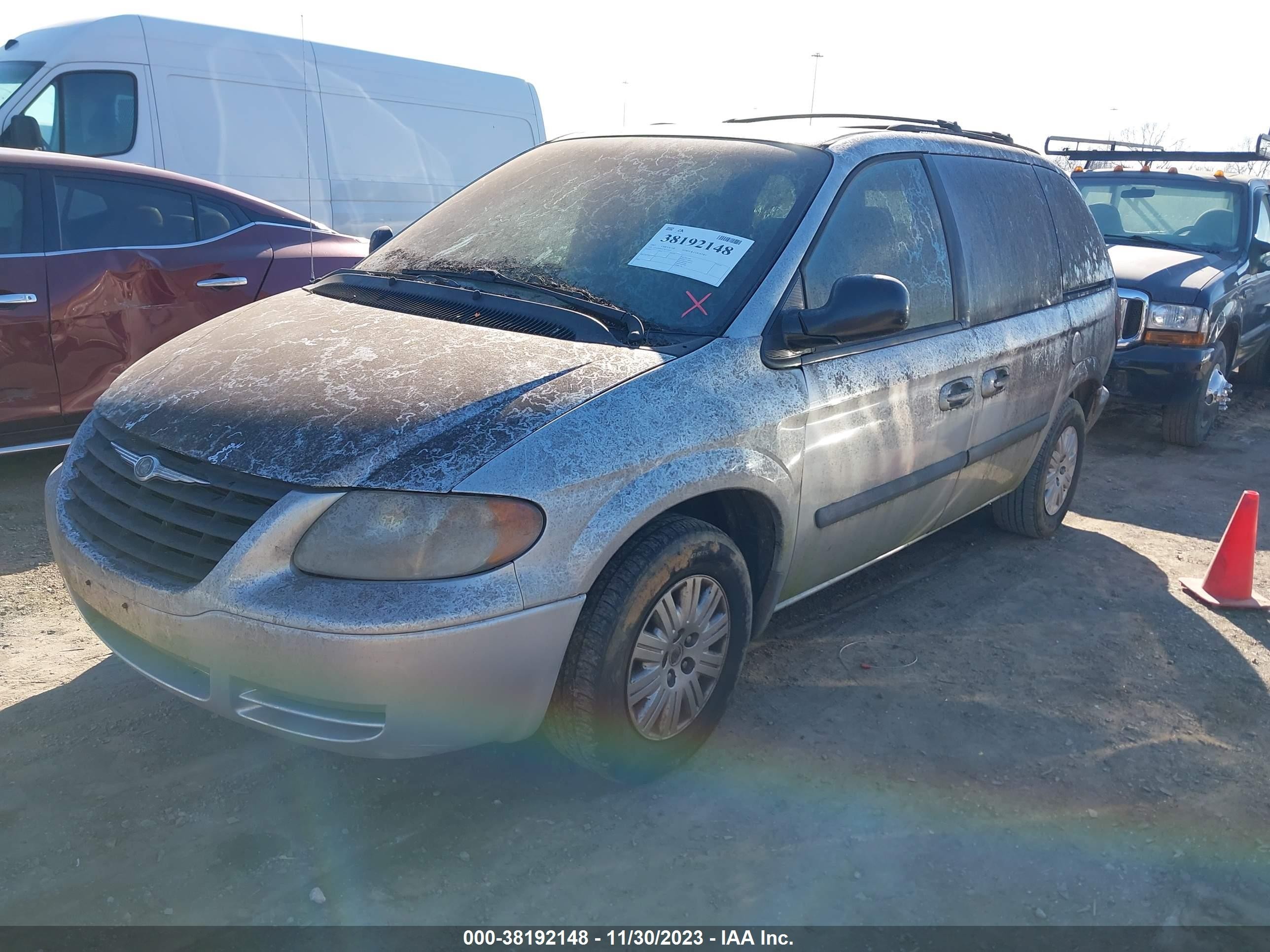 Photo 1 VIN: 1A4GJ45RX7B112033 - CHRYSLER TOWN & COUNTRY 