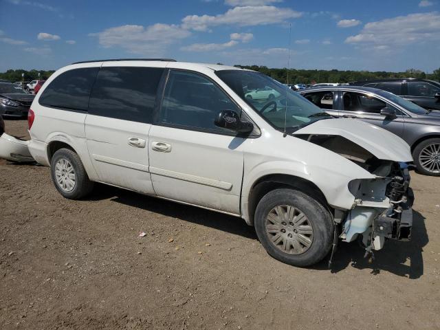 Photo 3 VIN: 1A4GP44R76B750979 - CHRYSLER TOWN & COU 