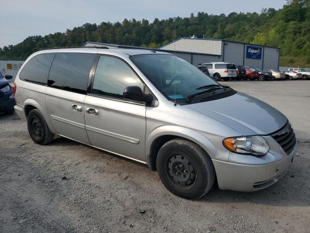 Photo 3 VIN: 1A4GP44R96B568636 - CHRYSLER MINIVAN 