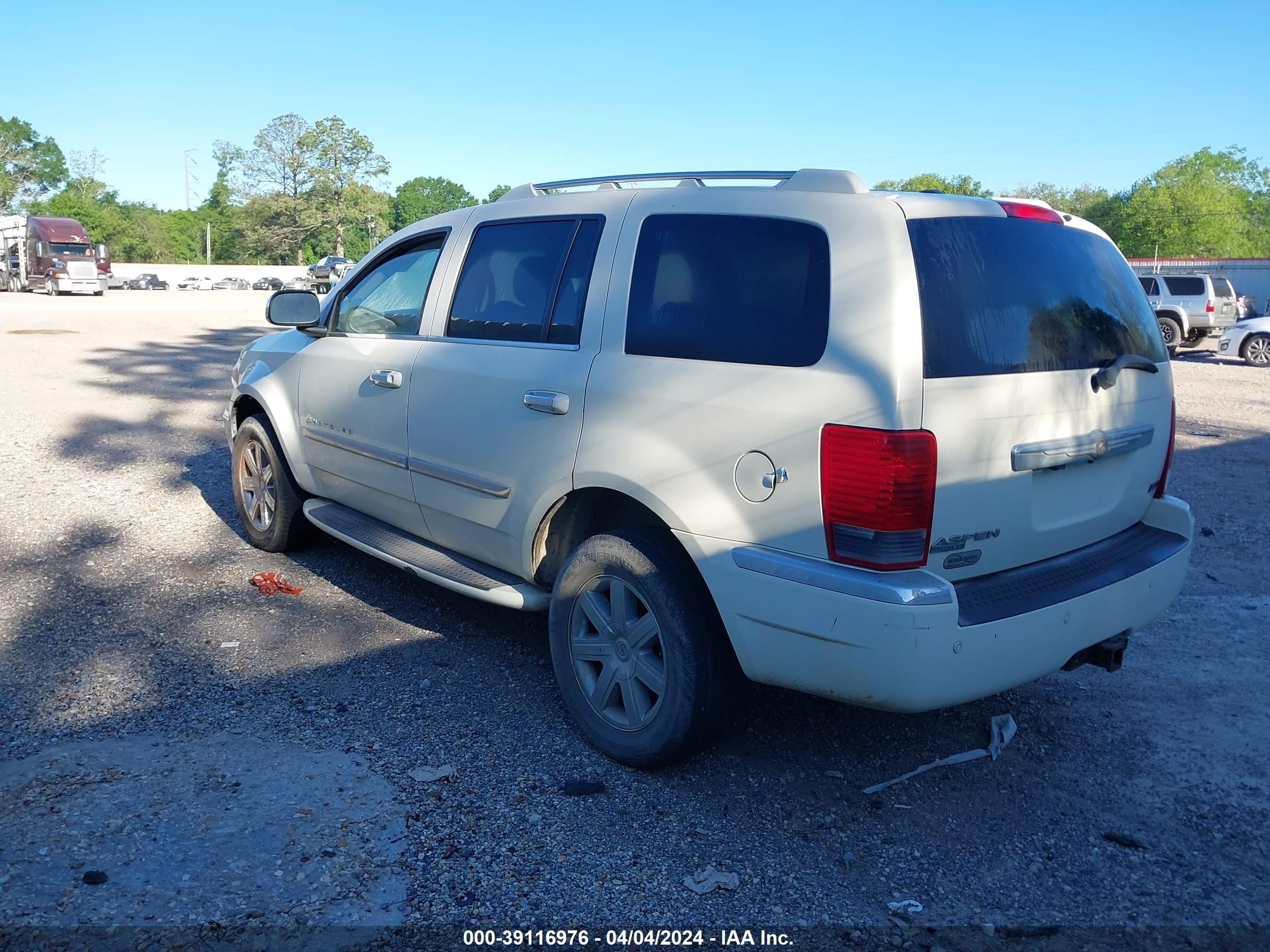 Photo 2 VIN: 1A8HX58N18F150020 - CHRYSLER ASPEN 