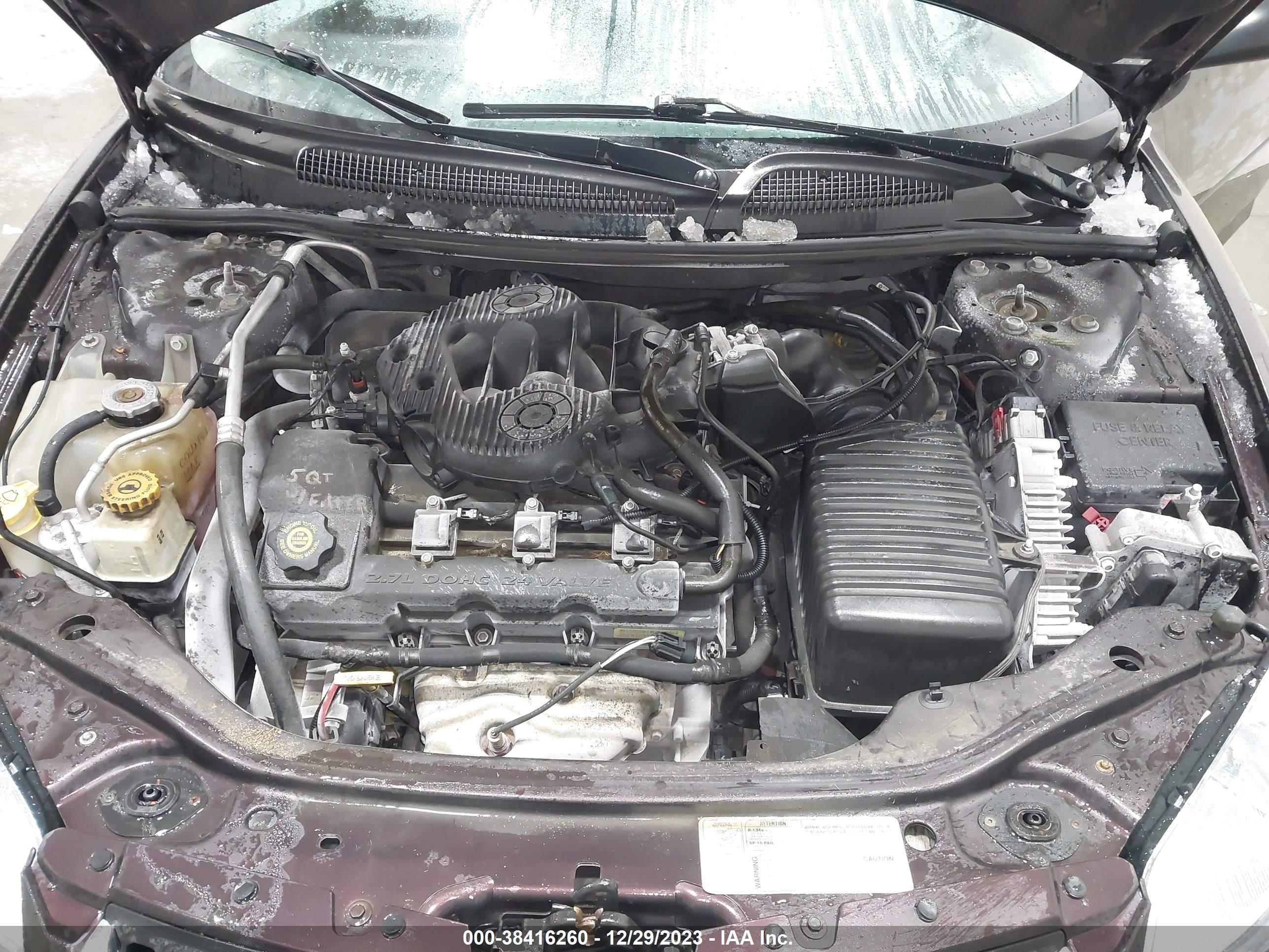 Photo 9 VIN: 1B3AL36RX4N166796 - DODGE STRATUS 