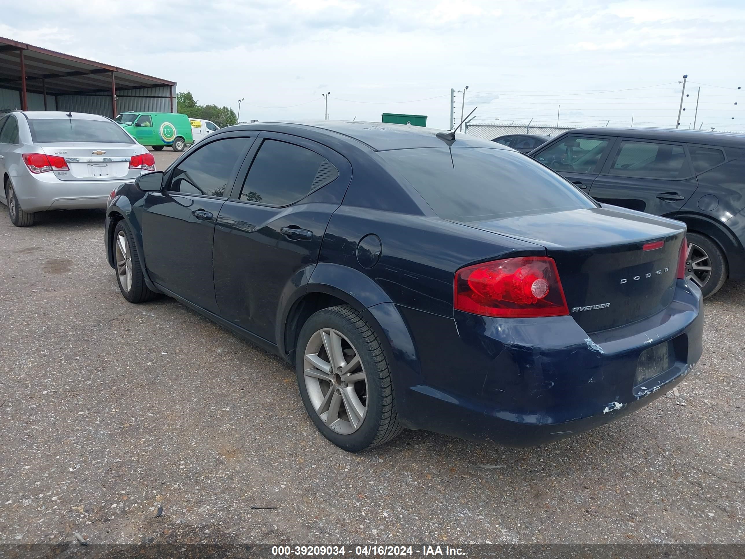 Photo 2 VIN: 1B3BD1FB1BN584847 - DODGE AVENGER 