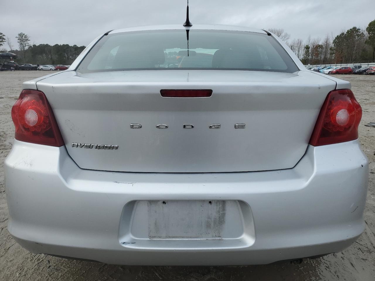 Photo 5 VIN: 1B3BD1FB2BN526424 - DODGE AVENGER 