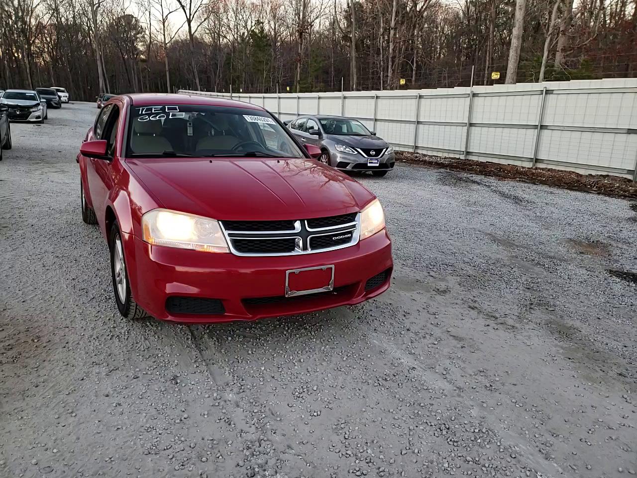 Photo 10 VIN: 1B3BD1FB4BN526585 - DODGE AVENGER 