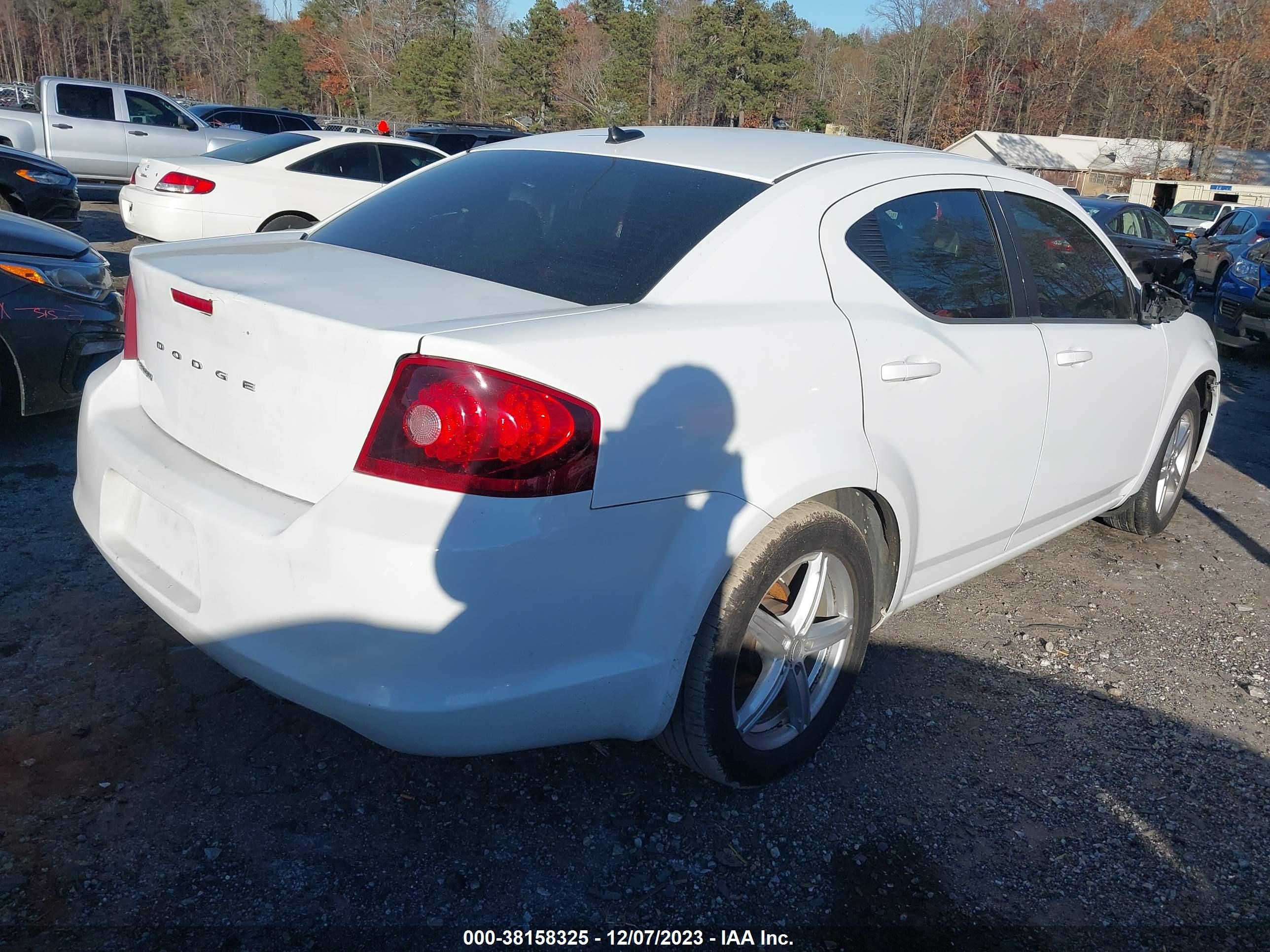 Photo 1 VIN: 1B3BD1FB6BN561662 - DODGE AVENGER 