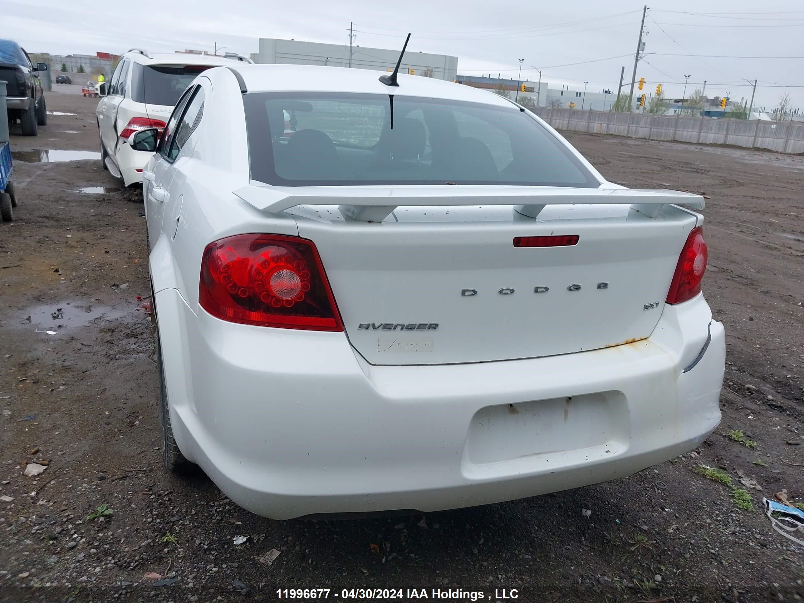 Photo 15 VIN: 1B3BD1FB9BN557556 - DODGE AVENGER 