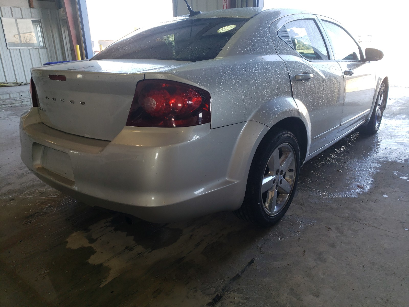 Photo 3 VIN: 1B3BD1FBXBN561292 - DODGE AVENGER MA 