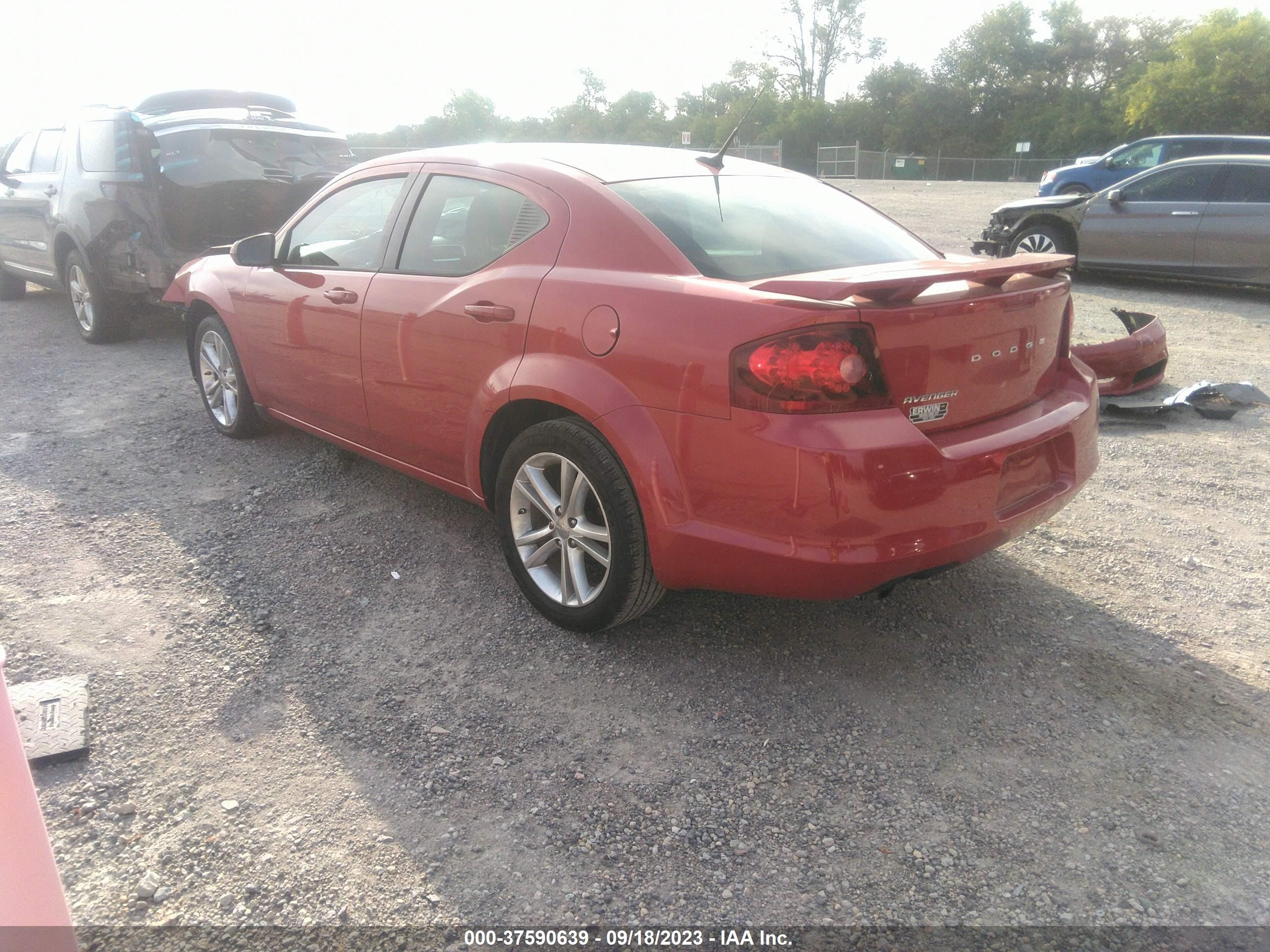 Photo 2 VIN: 1B3BD1FG5BN514909 - DODGE AVENGER 