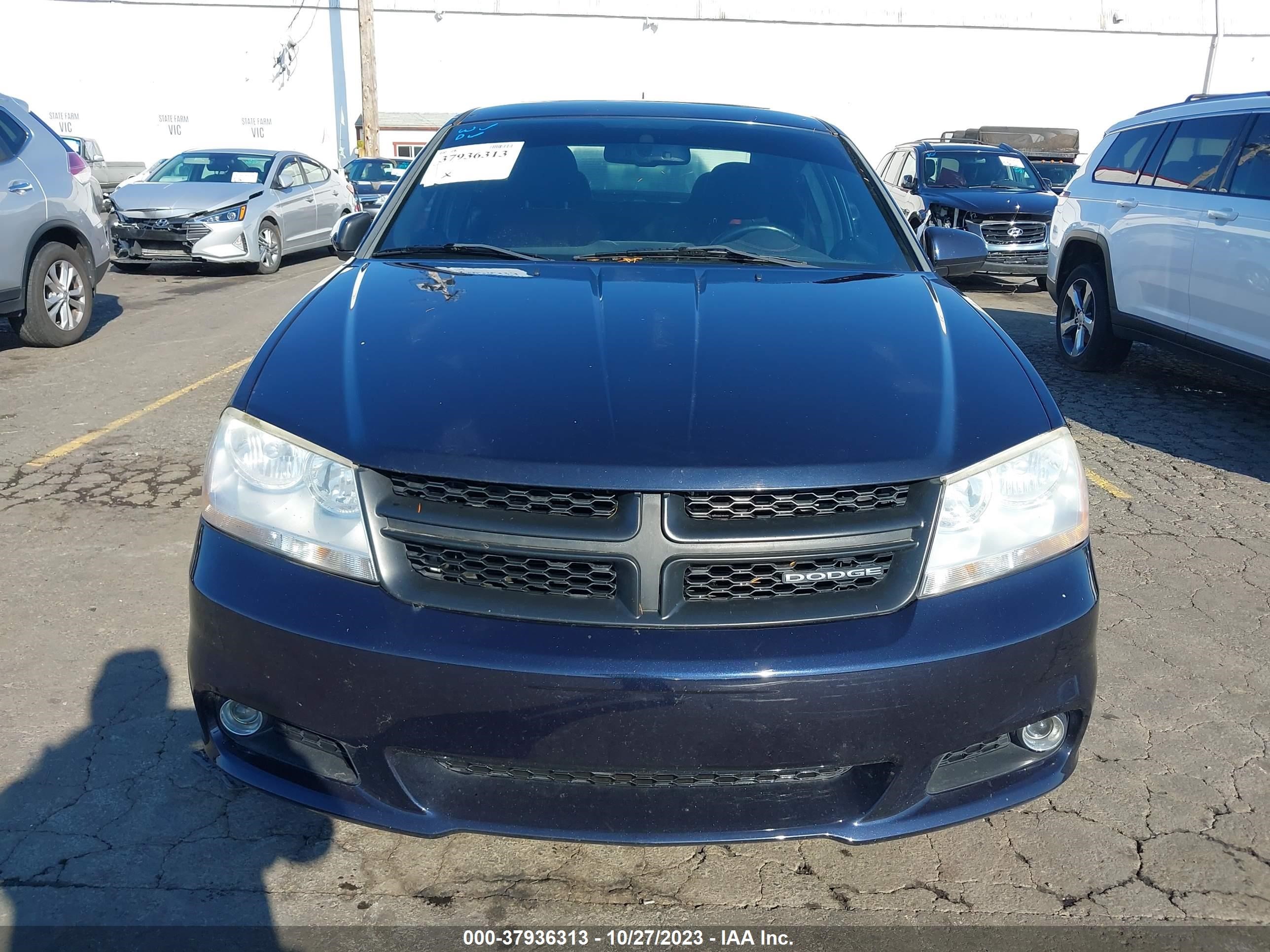 Photo 11 VIN: 1B3BD1FG5BN601631 - DODGE AVENGER 