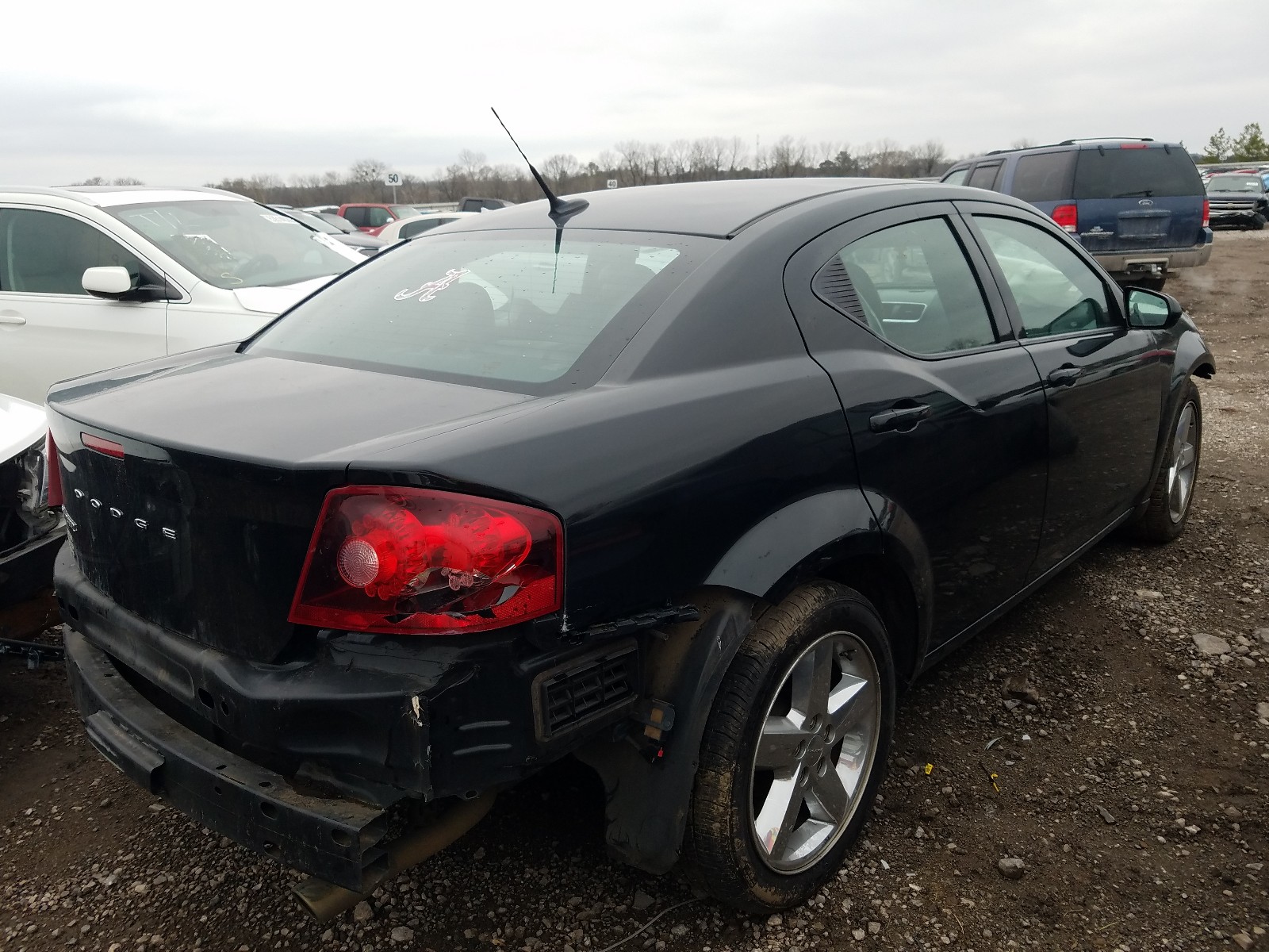 Photo 3 VIN: 1B3BD2FG1BN512130 - DODGE AVENGER LU 