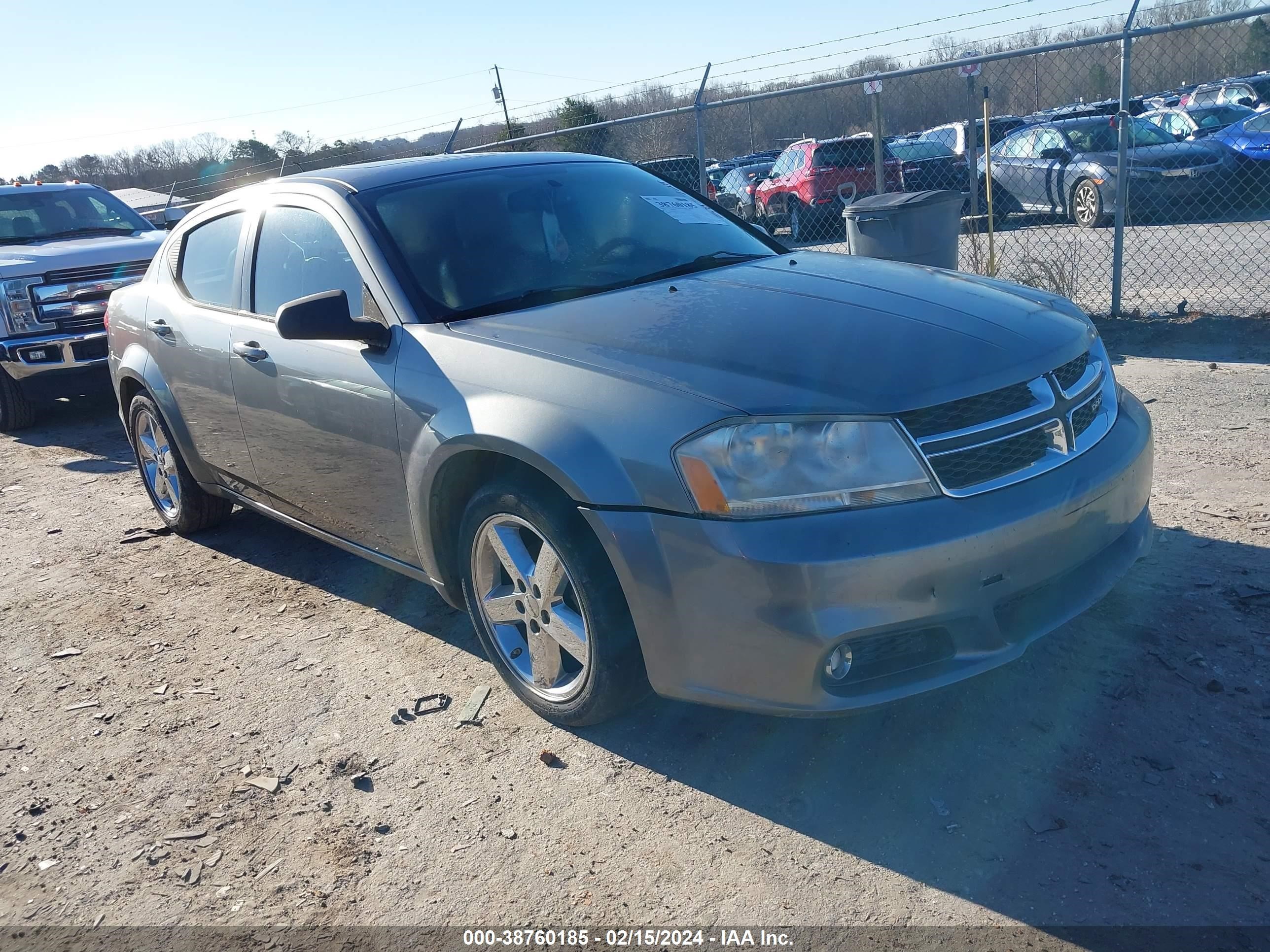 Photo 0 VIN: 1B3BD2FG8BN583728 - DODGE AVENGER 