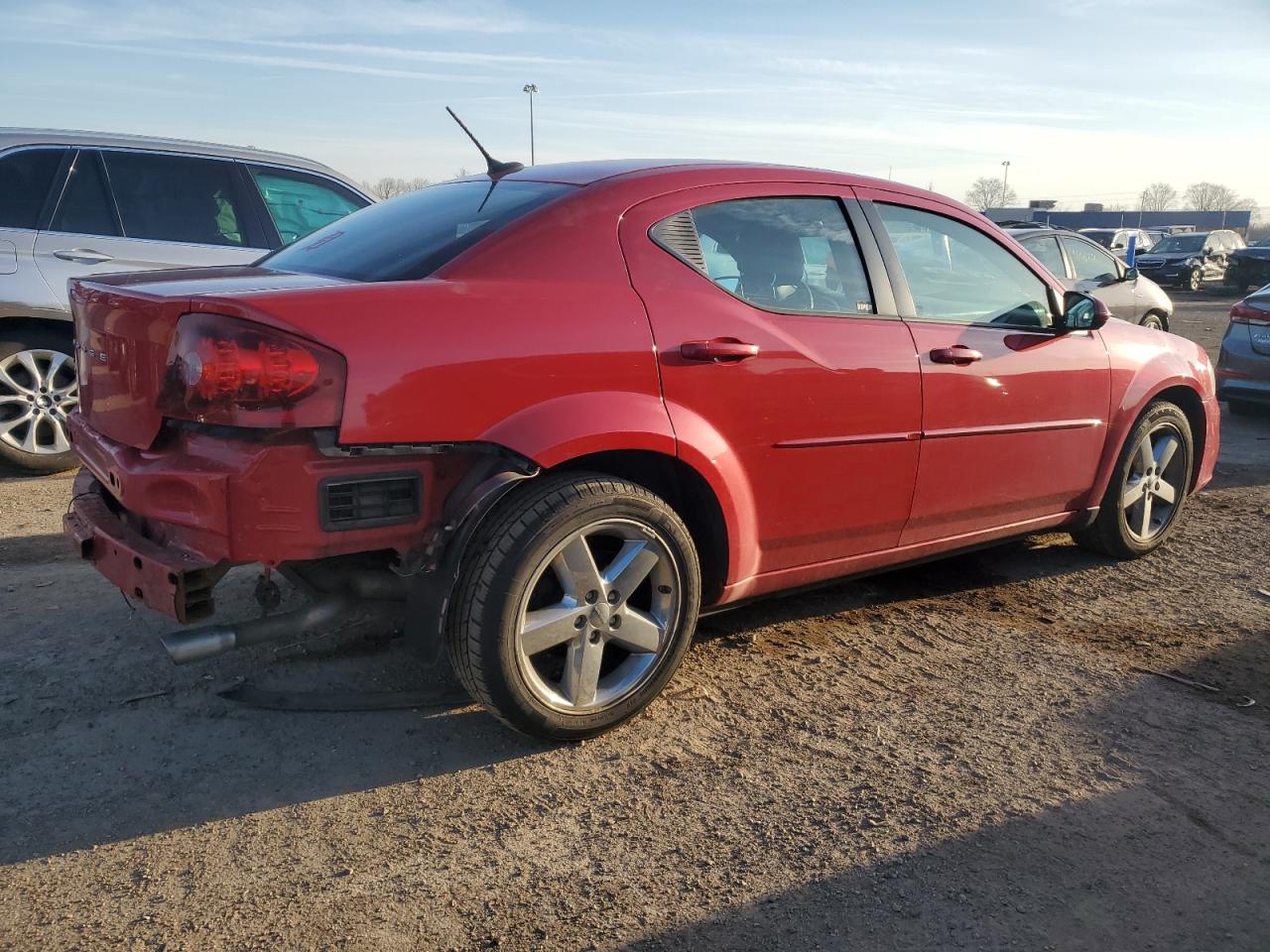 Photo 2 VIN: 1B3BD2FGXBN573220 - DODGE AVENGER 