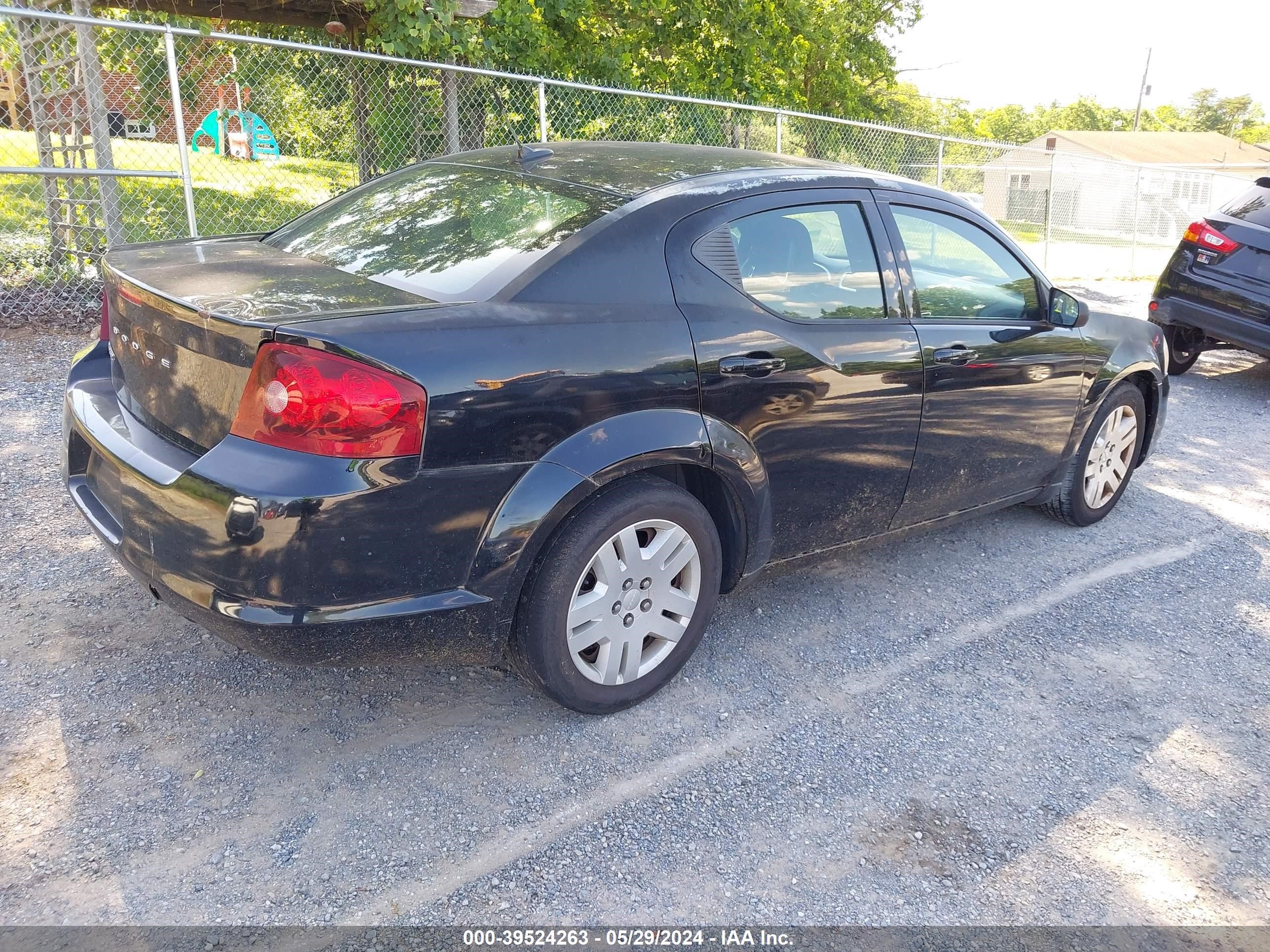 Photo 3 VIN: 1B3BD4FB1BN543846 - DODGE AVENGER 