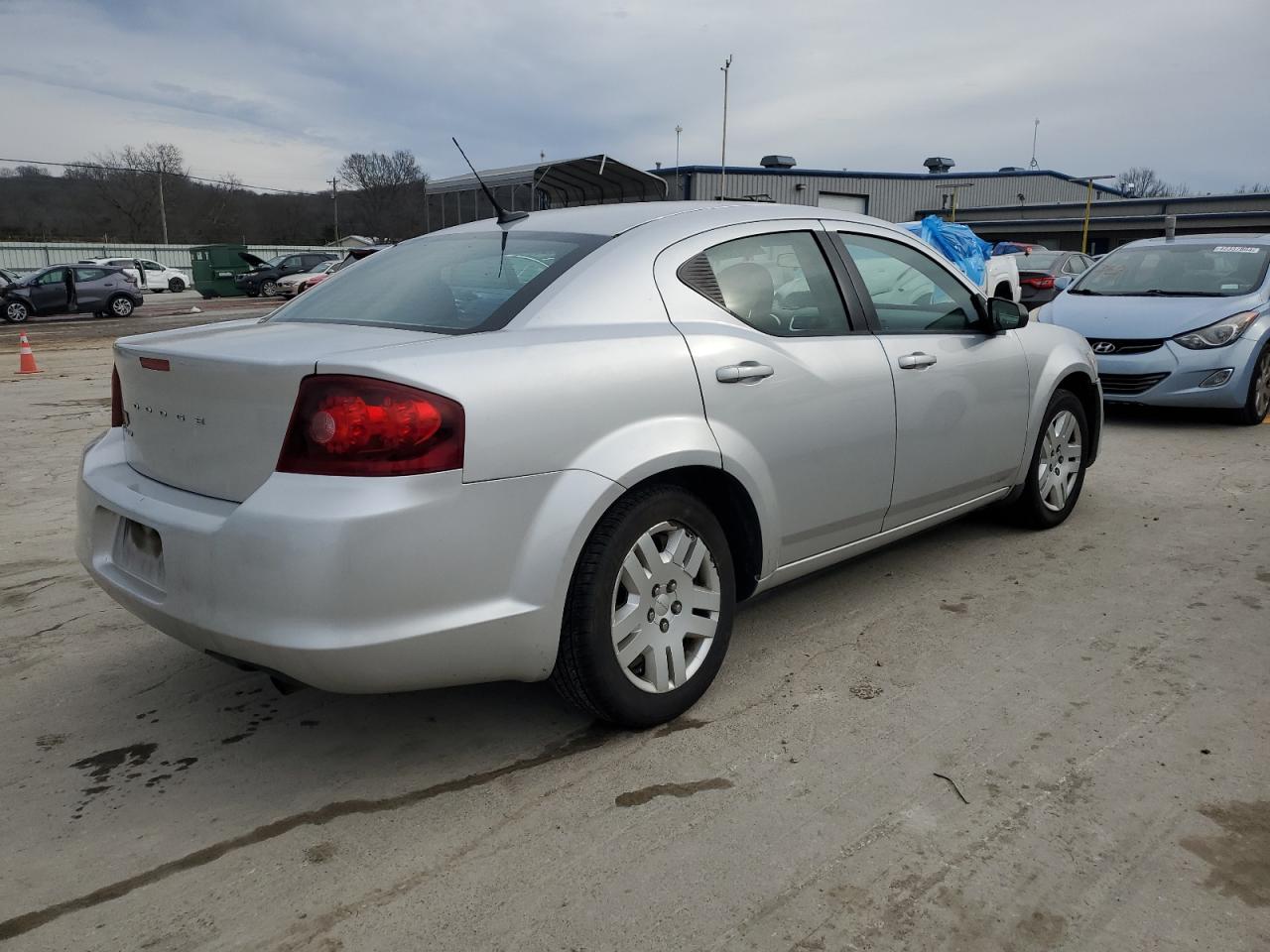 Photo 2 VIN: 1B3BD4FB8BN501870 - DODGE AVENGER 