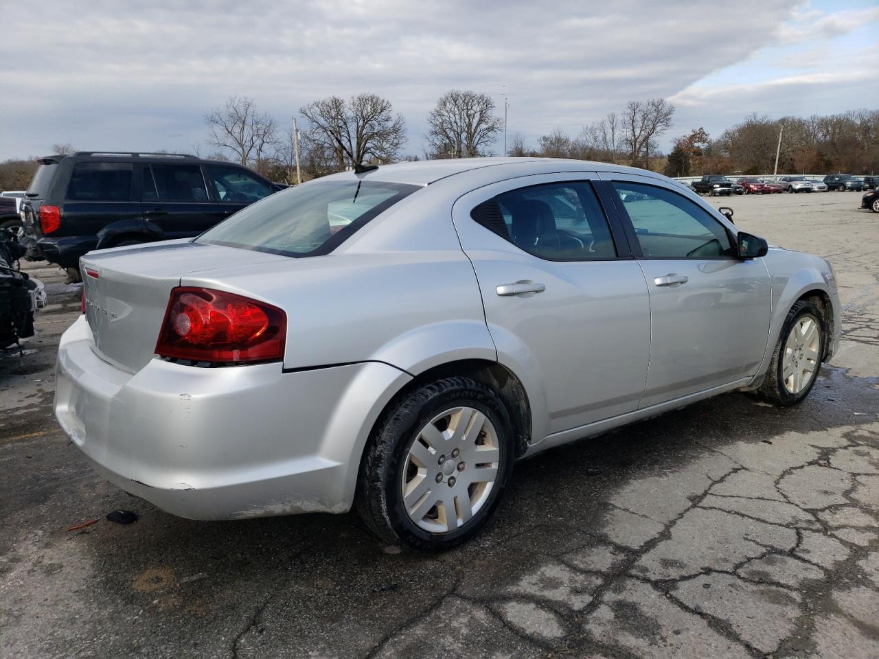 Photo 2 VIN: 1B3BD4FBXBN588395 - DODGE AVENGER 