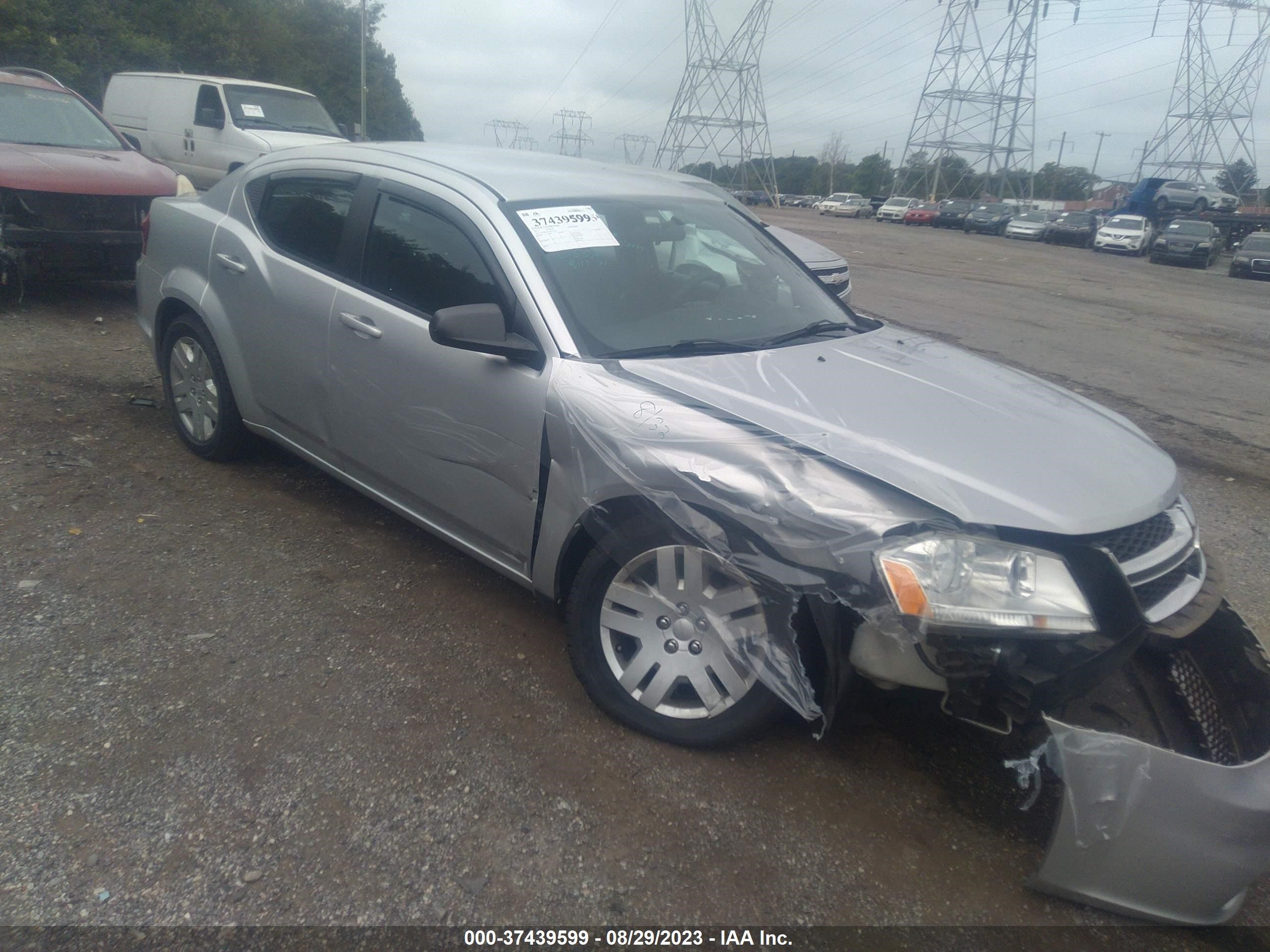 Photo 0 VIN: 1B3BD4FG6BN559052 - DODGE AVENGER 