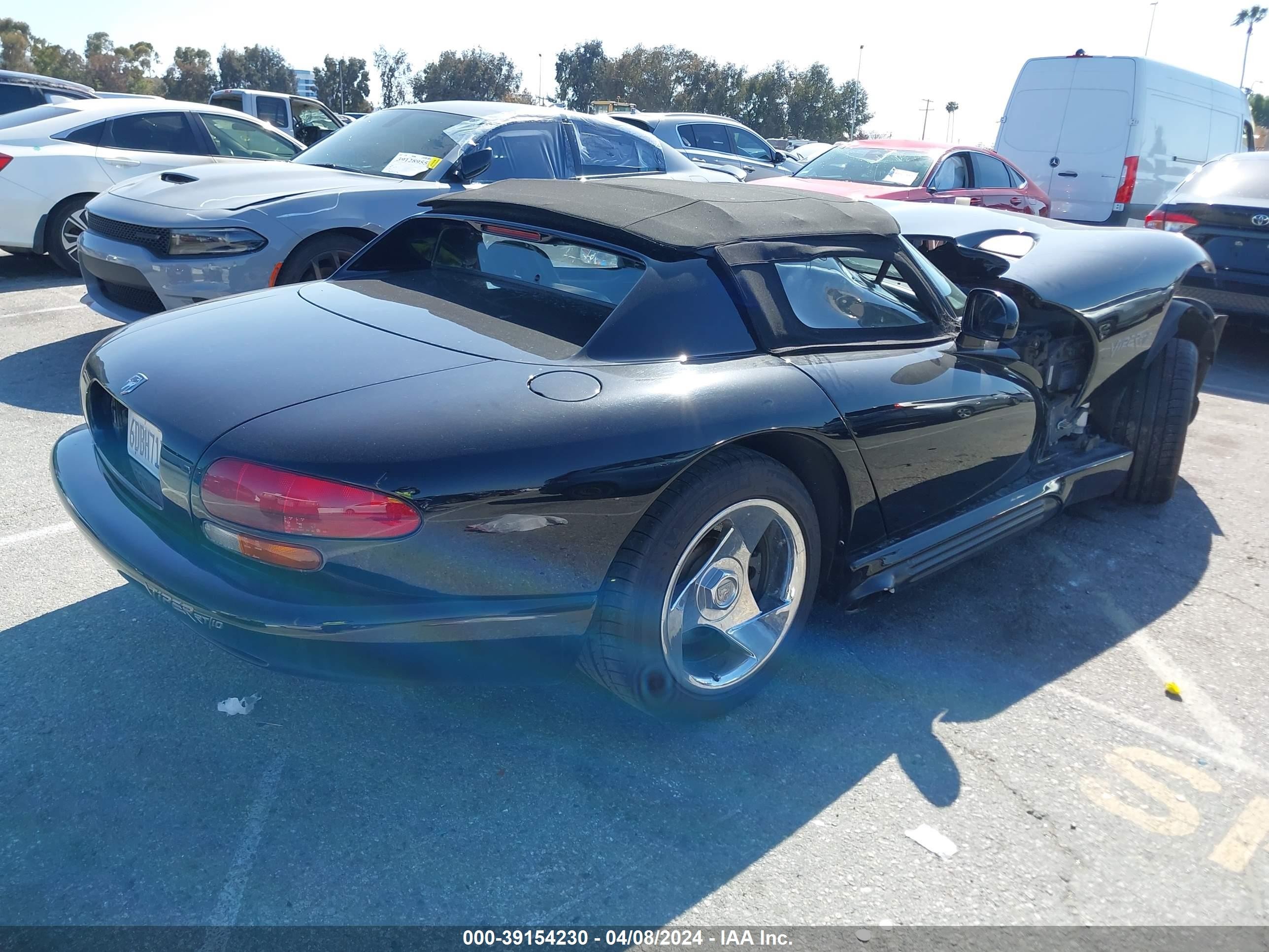 Photo 3 VIN: 1B3BR65E9SV200582 - DODGE VIPER 